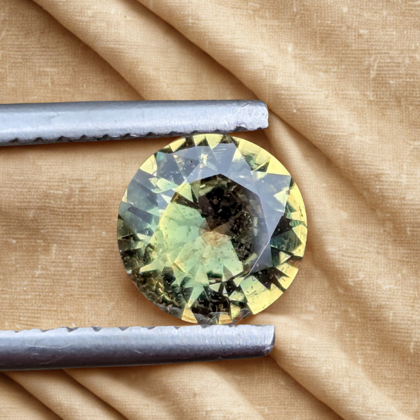 Natural Yellowish Green Sapphire 1.13ct | Unheated Untreated Loose Gemstone