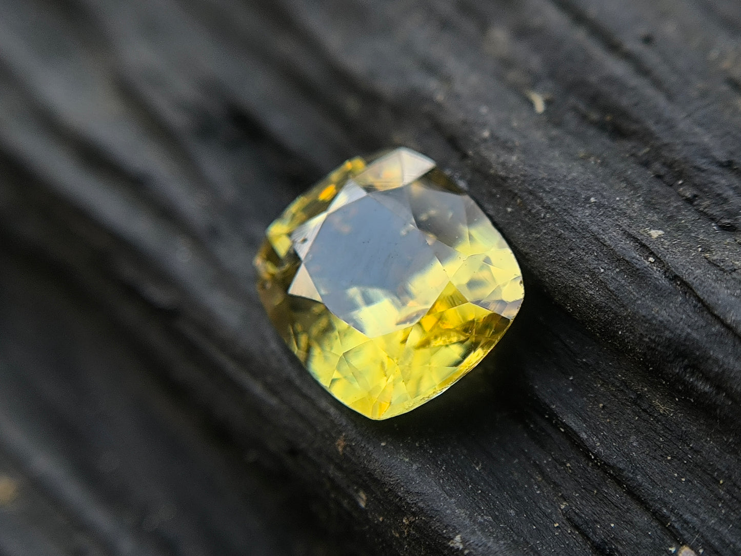 Natural Chrysoberyl 1.15ct – Untreated Yellowish Green VS | Ceylon Origin