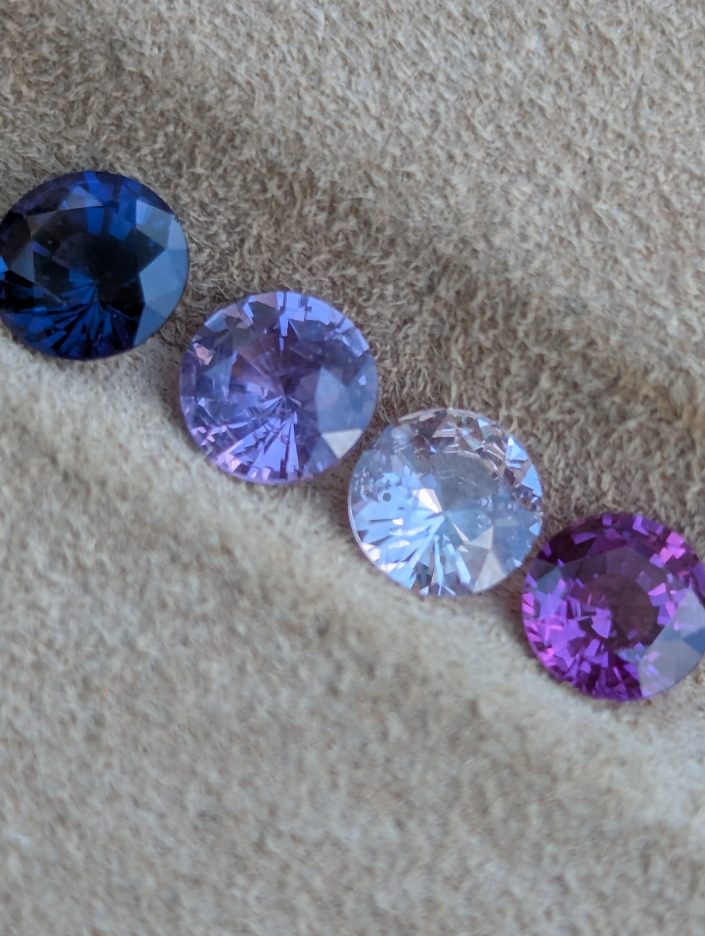 Natural Round Sapphire Parcel 2.14ct – 5mm VVS Heated & Unheated Mix – Sri Lanka