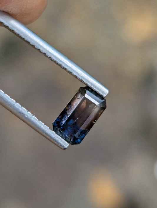 Natural Bi-Colour Sapphire 1.13 Ct Rectangle Cushion Cut Copper Blue Loose Gemstone