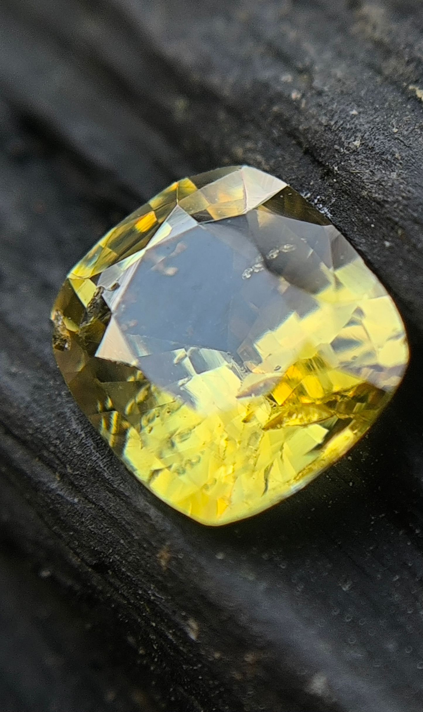 Natural Chrysoberyl 1.15ct – Untreated Yellowish Green VS | Ceylon Origin