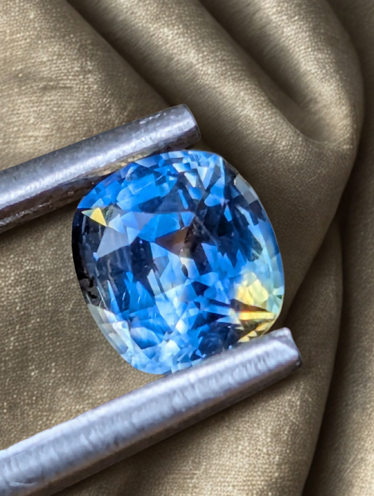 Natural Bi-Color Sapphire – 0.83 Carat Cushion Cut | Ceylon Sapphire