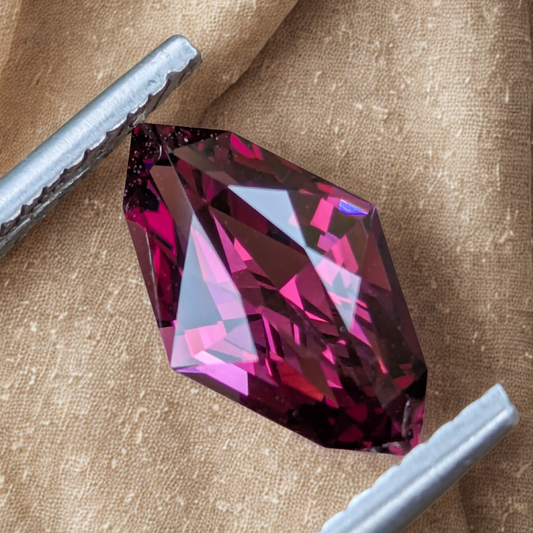 Natural Elahera Garnet 2.35ct – Kite Cut Fancy Shape