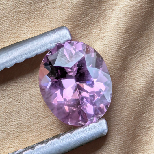 Natural Pink Spinel 0.55 Ct | Oval Cut | VVS | Sri Lanka