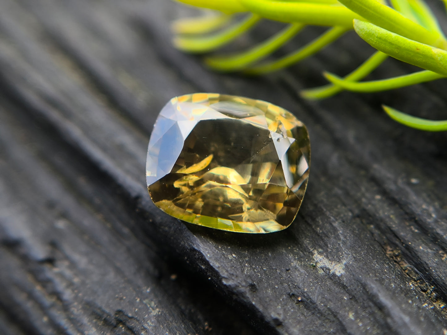 Natural Chrysoberyl 1.15ct – Untreated Yellowish Green VS | Ceylon Origin