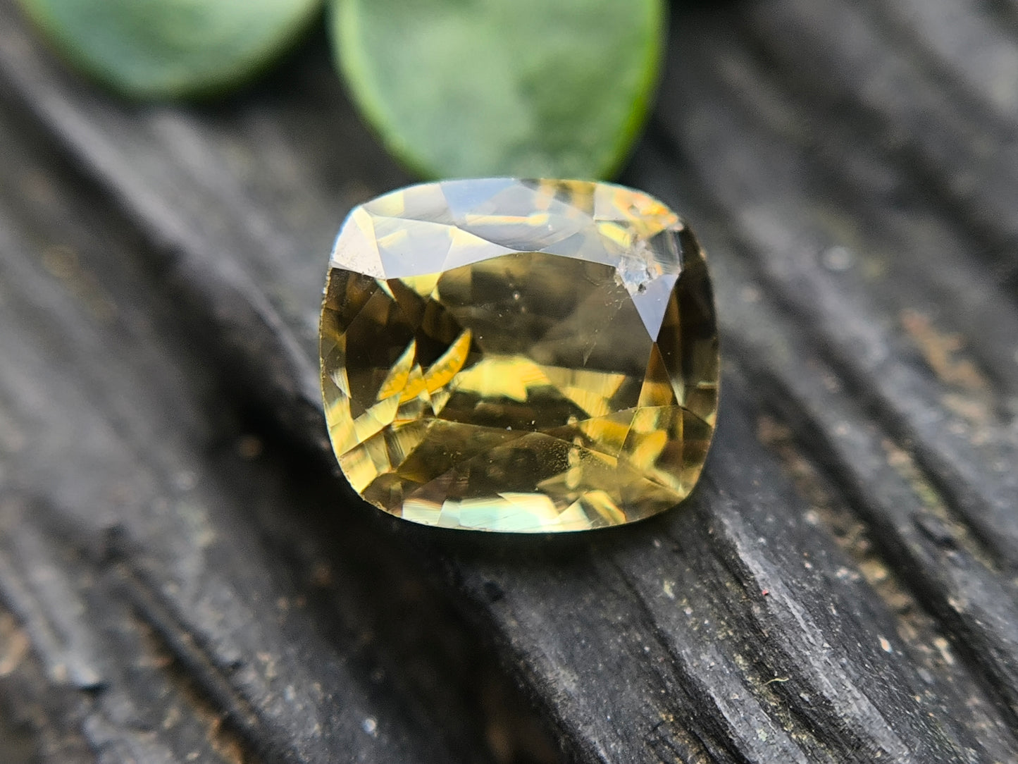 Natural Chrysoberyl 1.15ct – Untreated Yellowish Green VS | Ceylon Origin