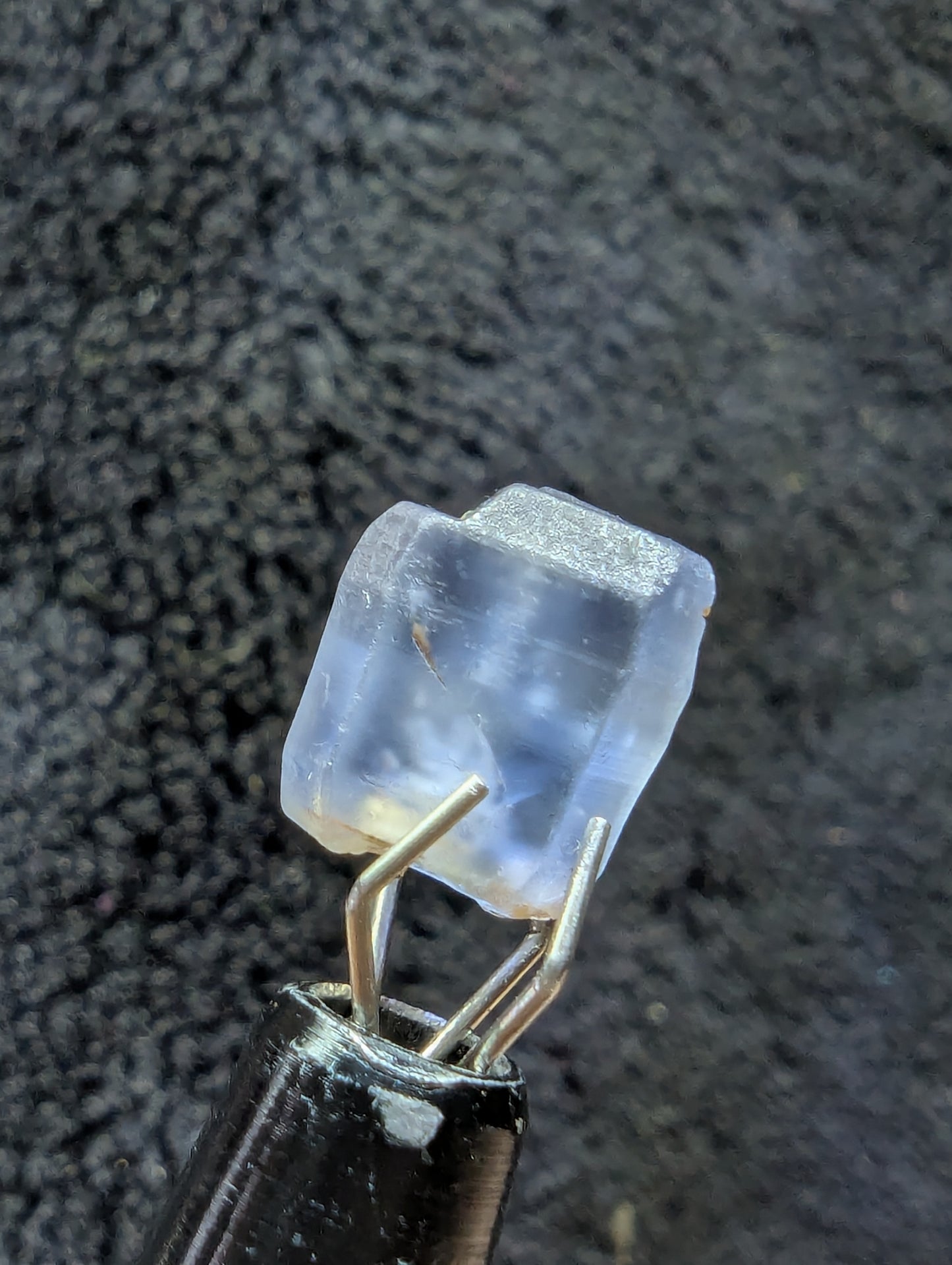 Natural Pale Blue Sapphire Crystal – 3.56 ct | Raw Ceylon Sapphire