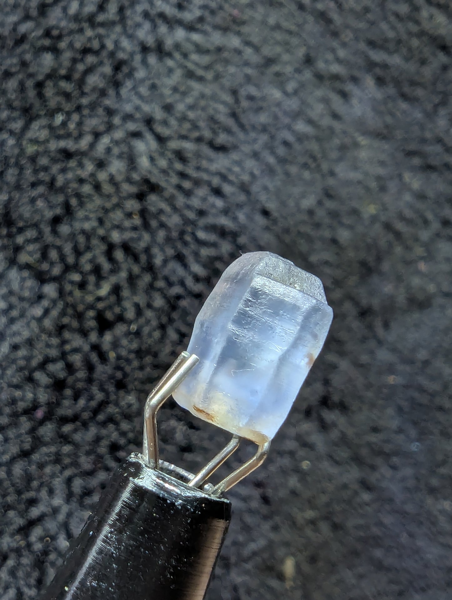 Natural Pale Blue Sapphire Crystal – 3.56 ct | Raw Ceylon Sapphire