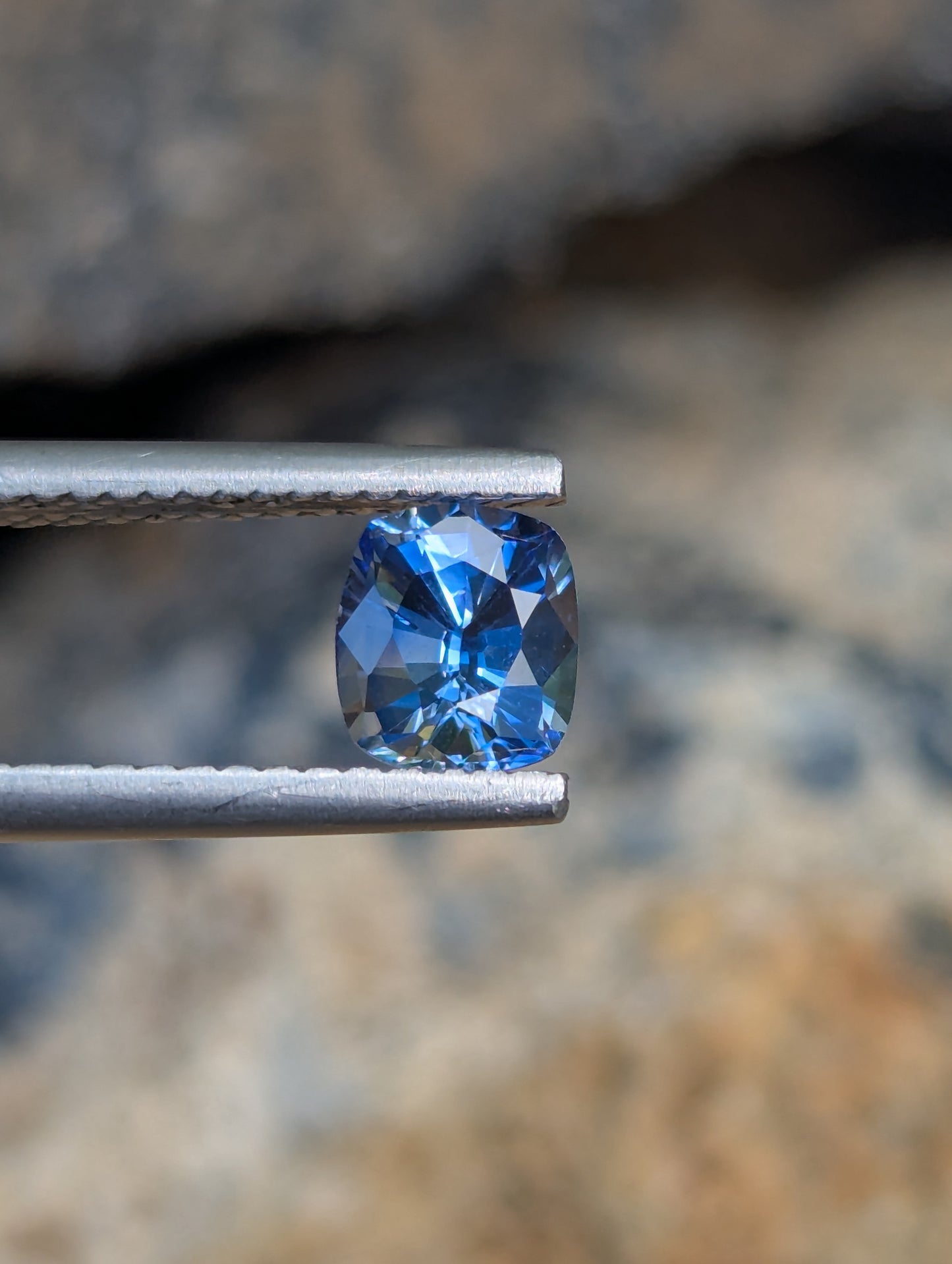 Natural Vivid Blue Sapphire – 1.02ct Eye Clean Loose Gemstone