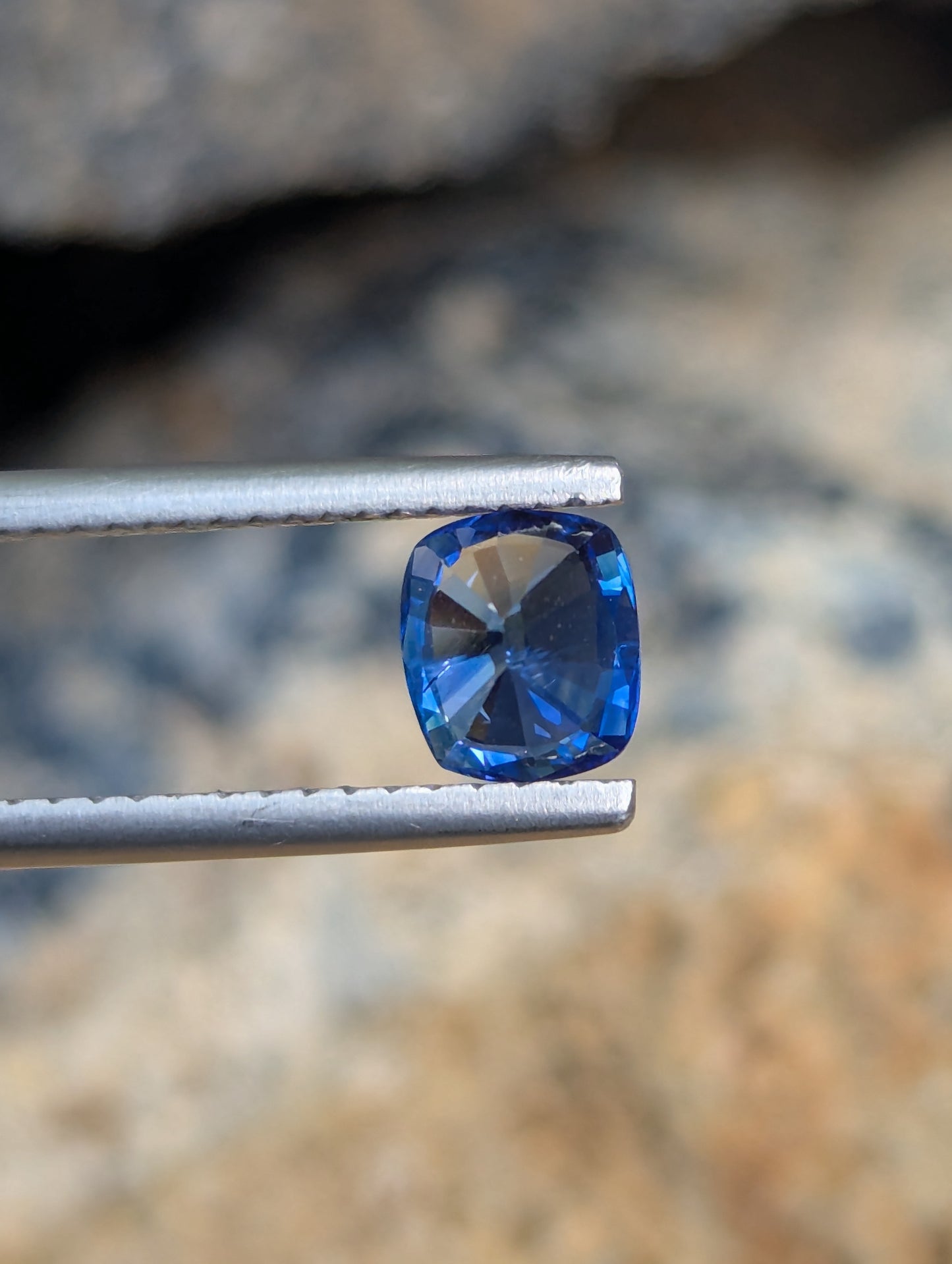 Natural Vivid Blue Sapphire – 1.02ct Eye Clean Loose Gemstone