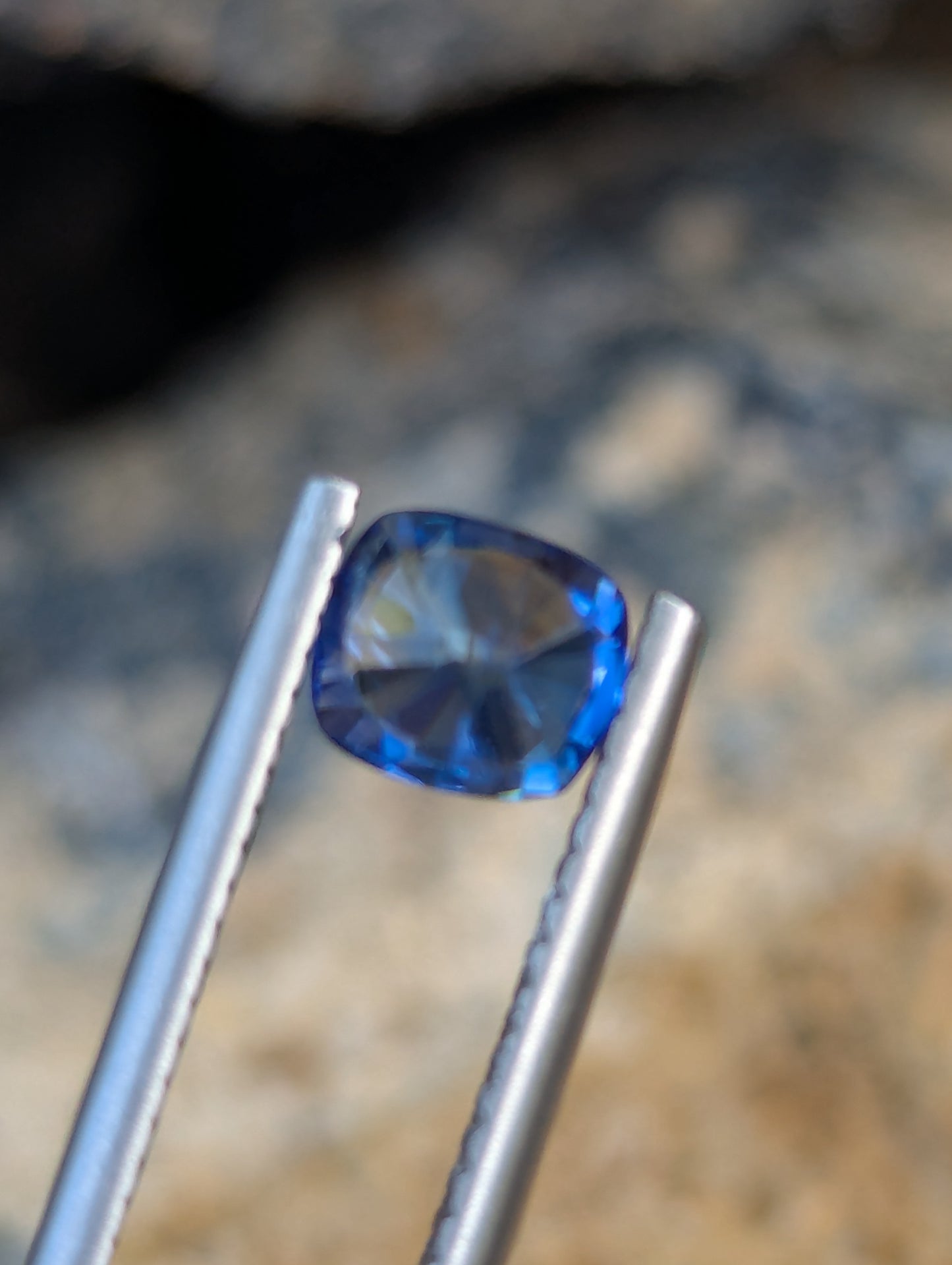 Natural Vivid Blue Sapphire – 1.02ct Eye Clean Loose Gemstone
