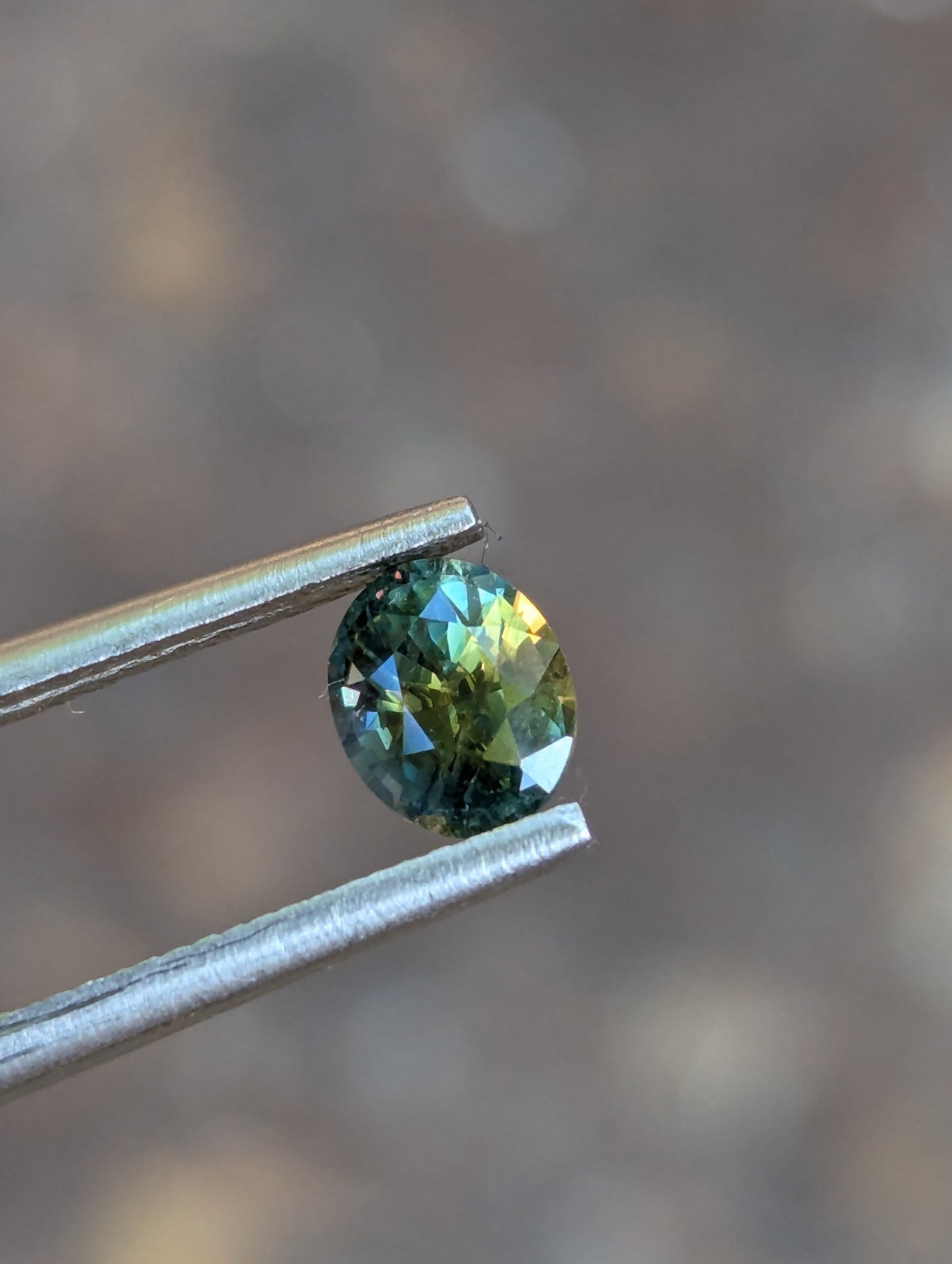 Natural Bicolour Sapphire 0.94ct VVS Heated | 6×5mm Oval Loose Gemstone | Ceylon Two Tone Sapphire