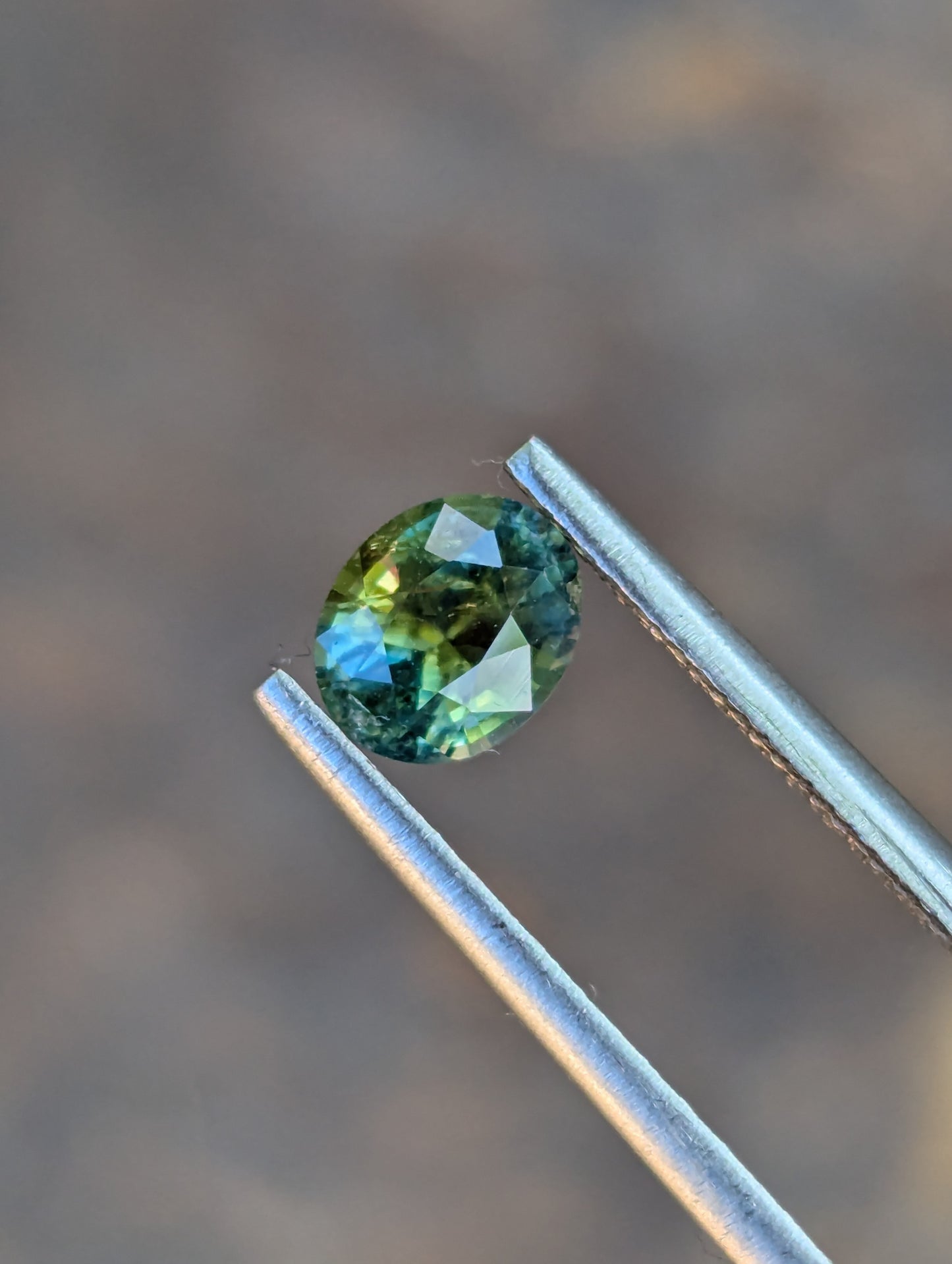 Natural Bicolour Sapphire 0.94ct VVS Heated | 6×5mm Oval Loose Gemstone | Ceylon Two Tone Sapphire