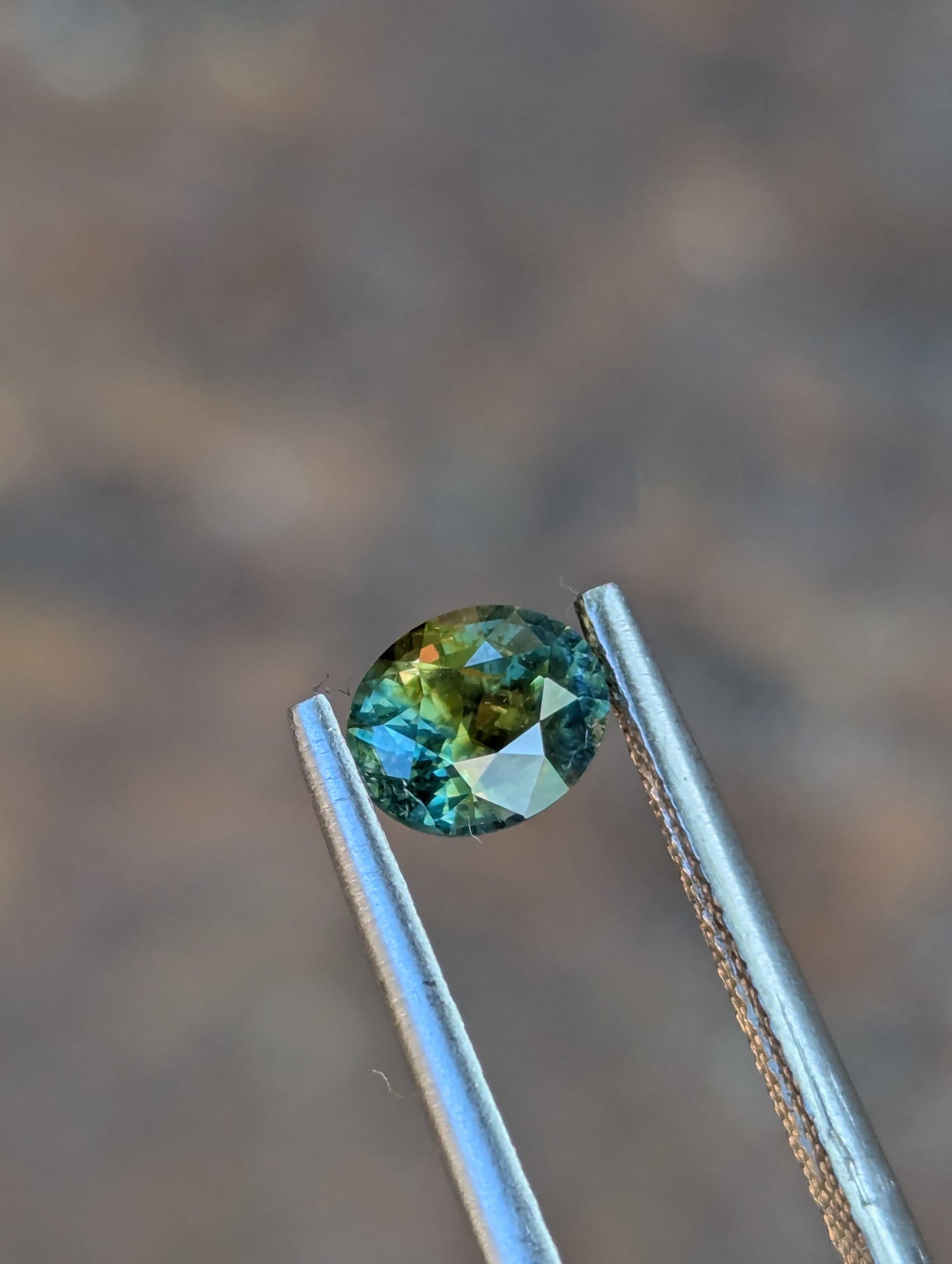 Natural Bicolour Sapphire 0.94ct VVS Heated | 6×5mm Oval Loose Gemstone | Ceylon Two Tone Sapphire
