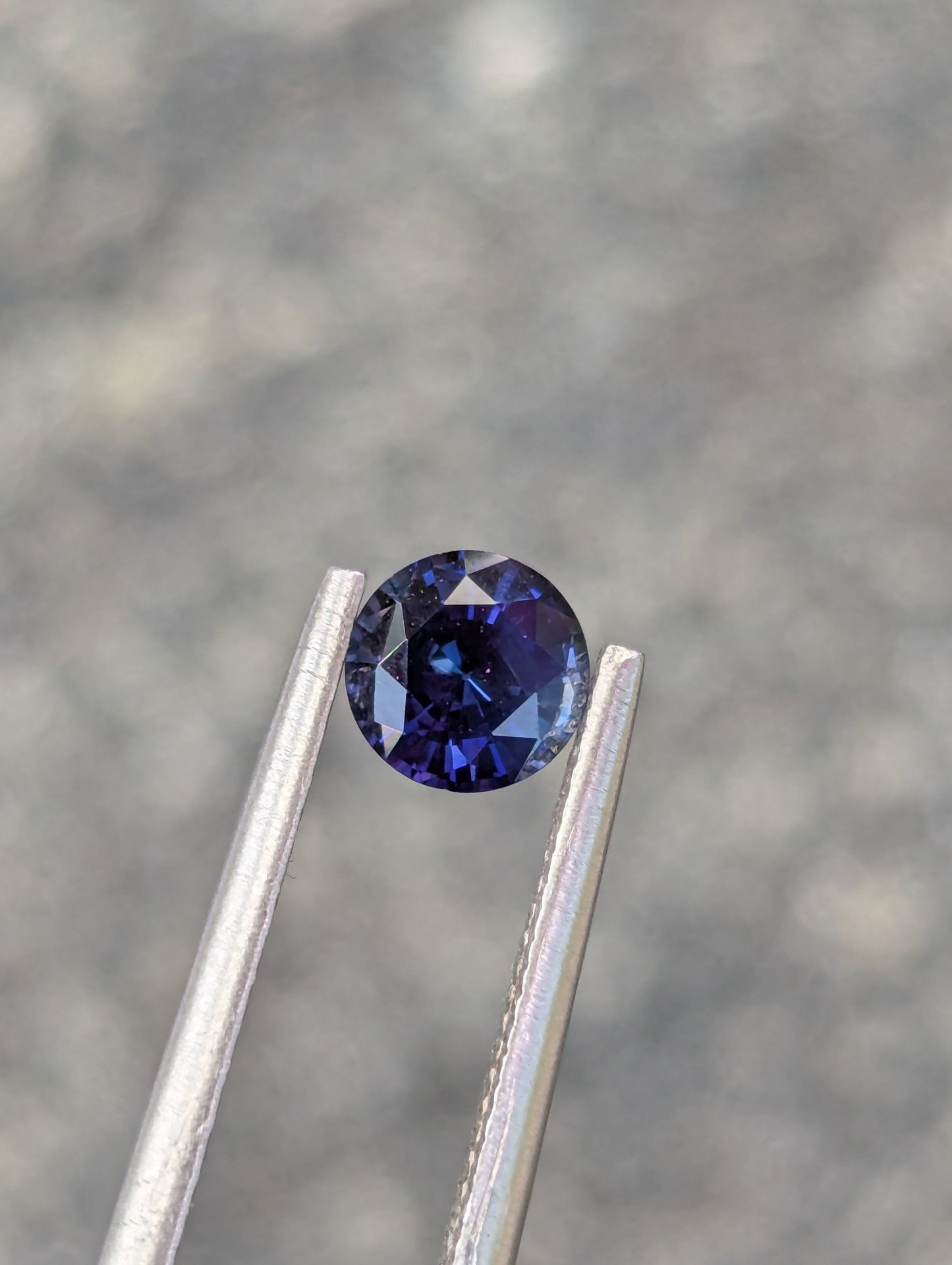 Natural Blue Sapphire 0.68 ct Round Cut 5.2 mm – Heated Ceylon Sapphire | Clean Loose Gemstone