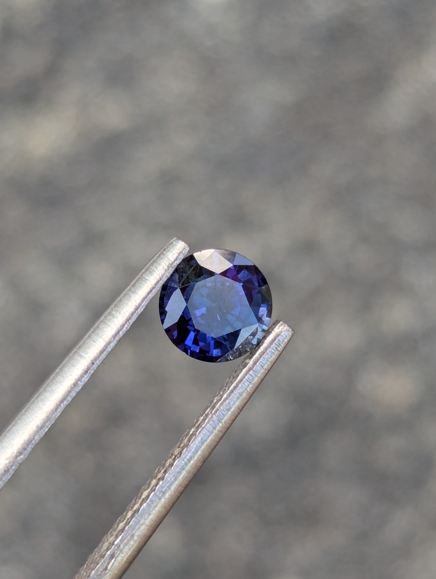 Natural Blue Sapphire 0.68 ct Round Cut 5.2 mm – Heated Ceylon Sapphire | Clean Loose Gemstone
