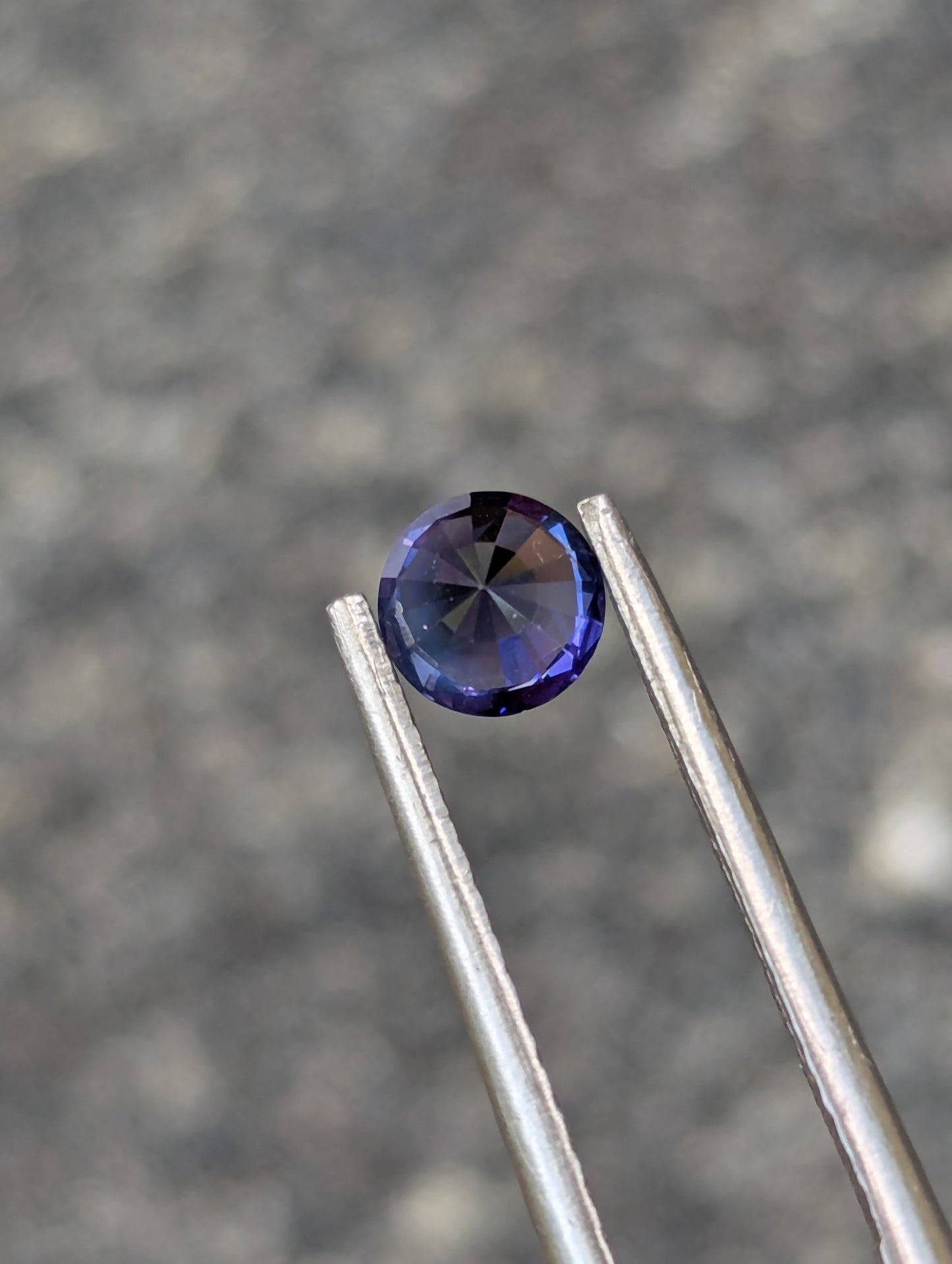 Natural Blue Sapphire 0.68 ct Round Cut 5.2 mm – Heated Ceylon Sapphire | Clean Loose Gemstone