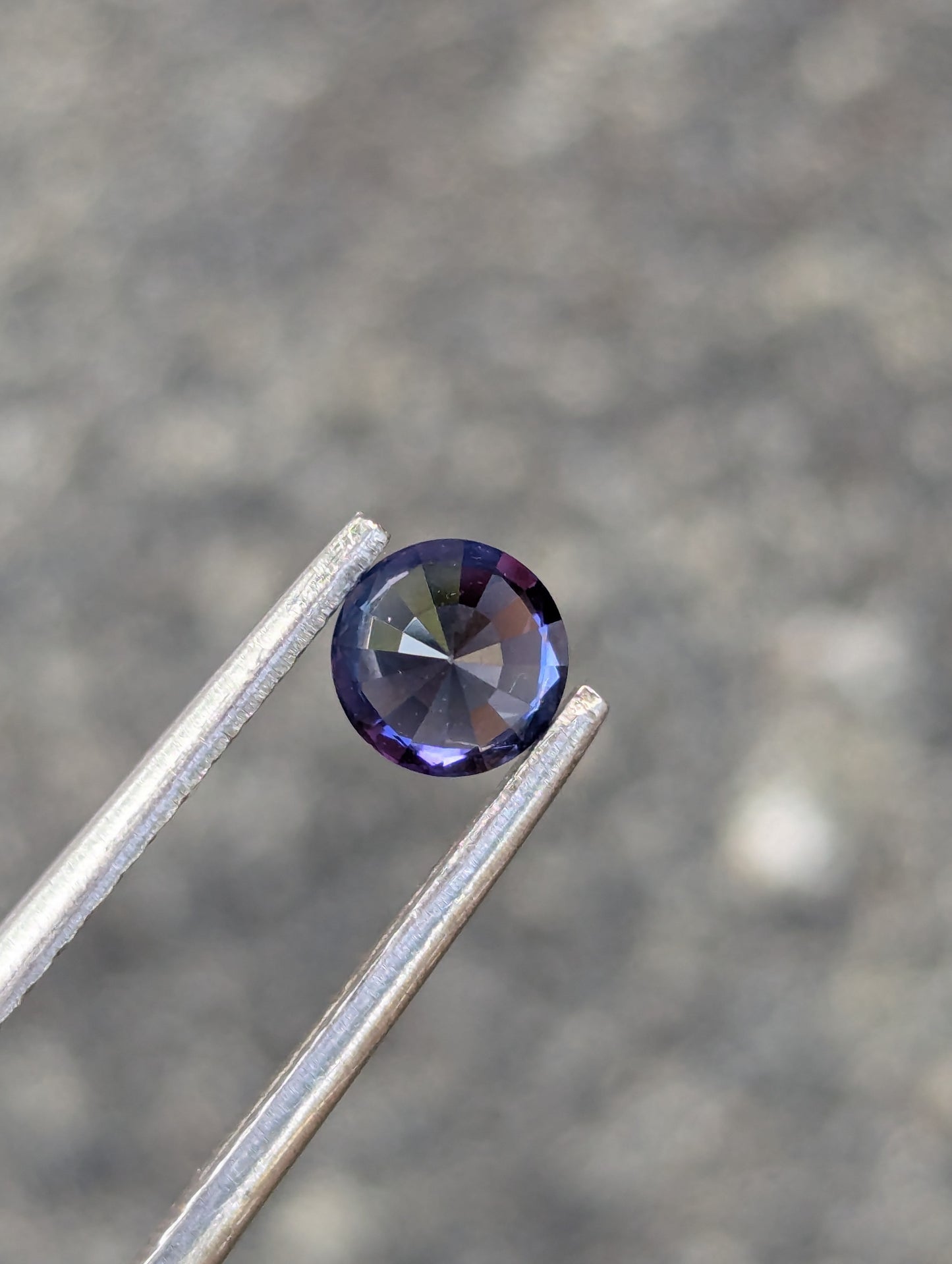Natural Blue Sapphire 0.68 ct Round Cut 5.2 mm – Heated Ceylon Sapphire | Clean Loose Gemstone