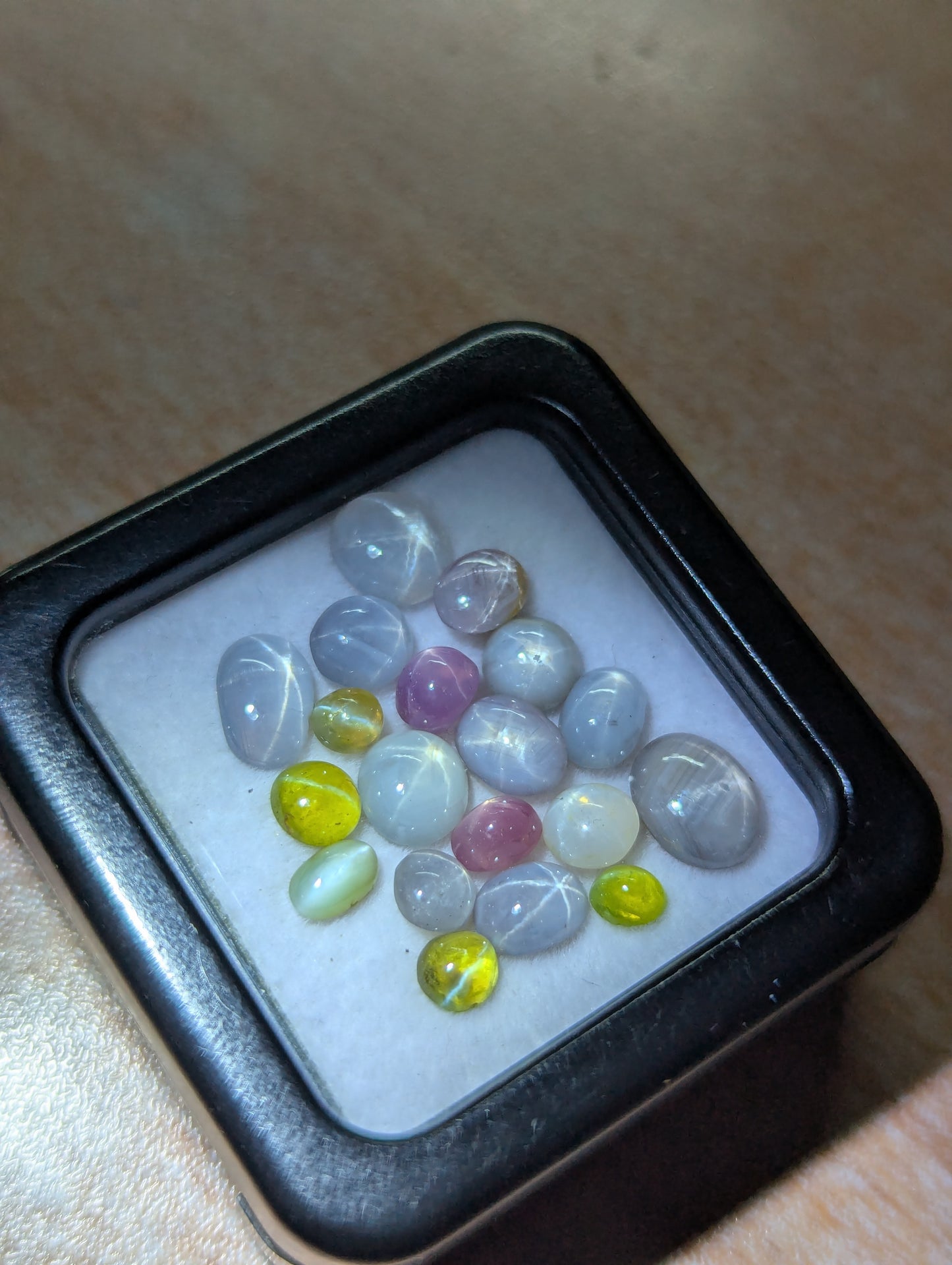 Natural Star Sapphire & Chrysoberyl Cat’s Eye Parcel – 17.8ct (19pcs) VS–VVS | Sri Lanka Origin