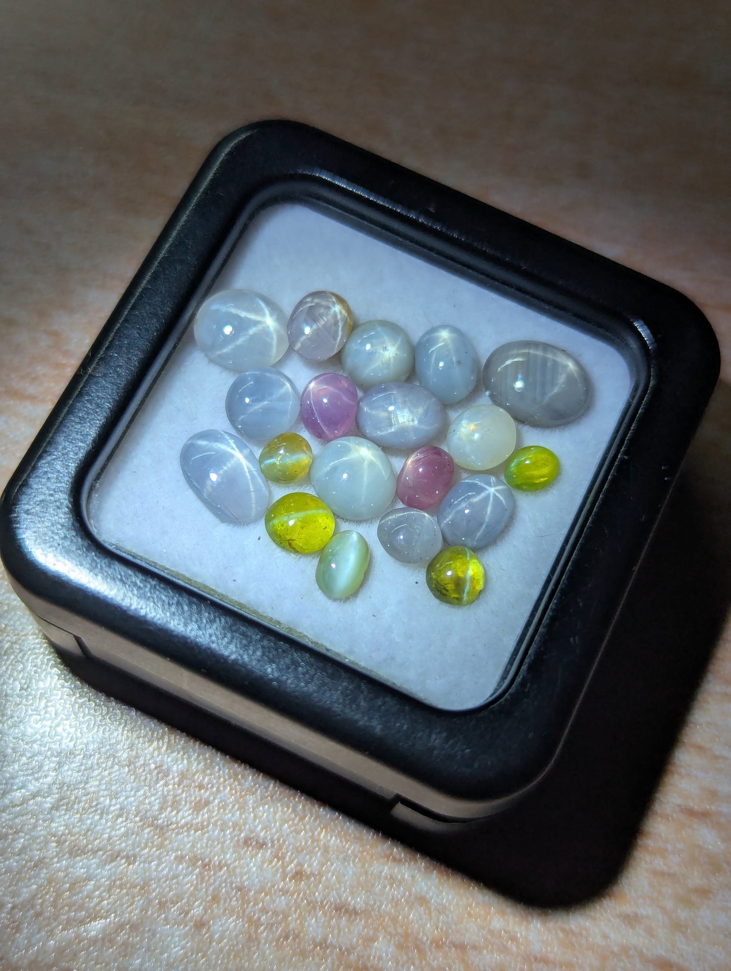 Natural Star Sapphire & Chrysoberyl Cat’s Eye Parcel – 17.8ct (19pcs) VS–VVS | Sri Lanka Origin