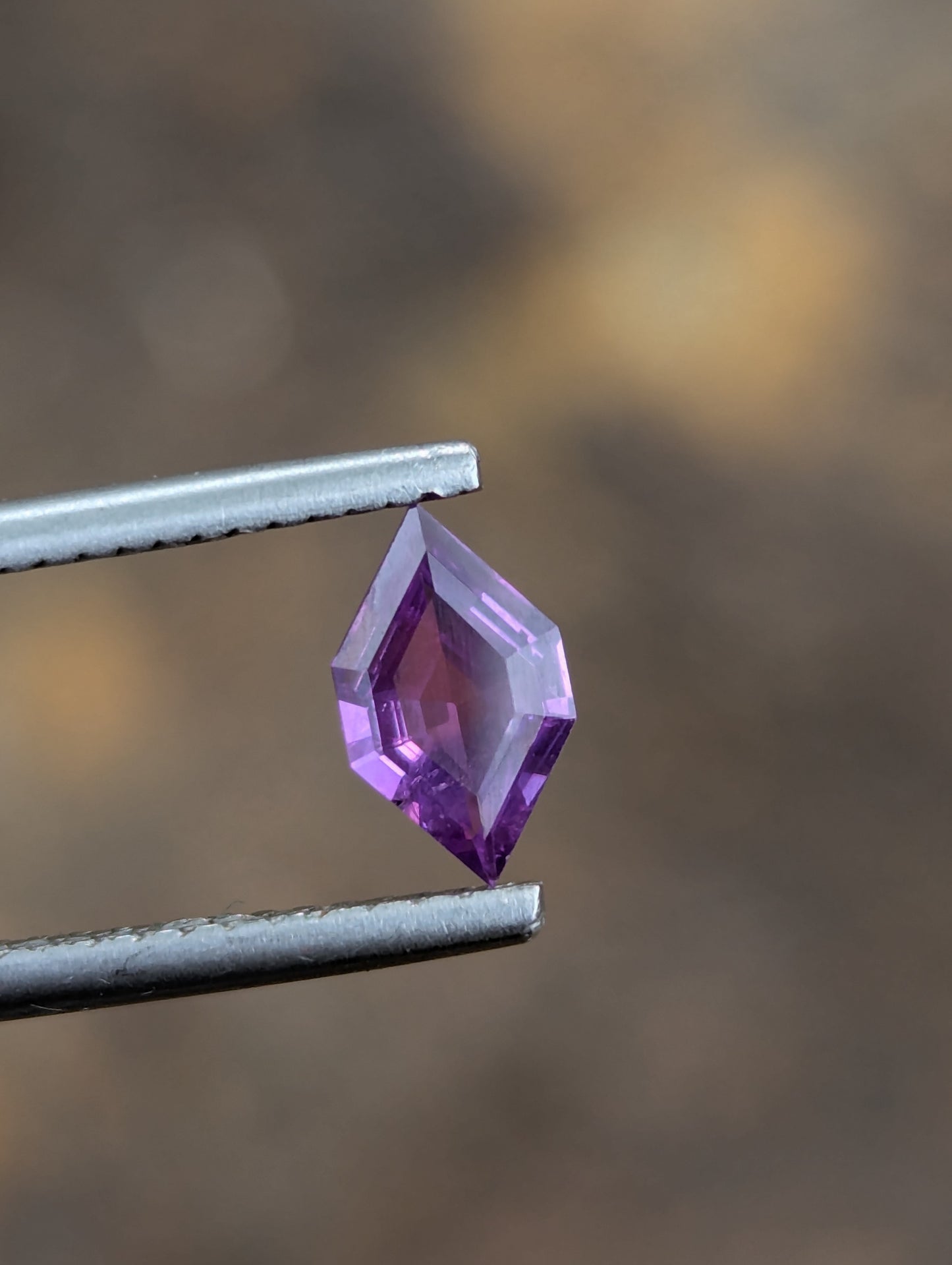 Unheated Pink Sapphire 0.57ct – Precision Cut Natural Ceylon Gemstone