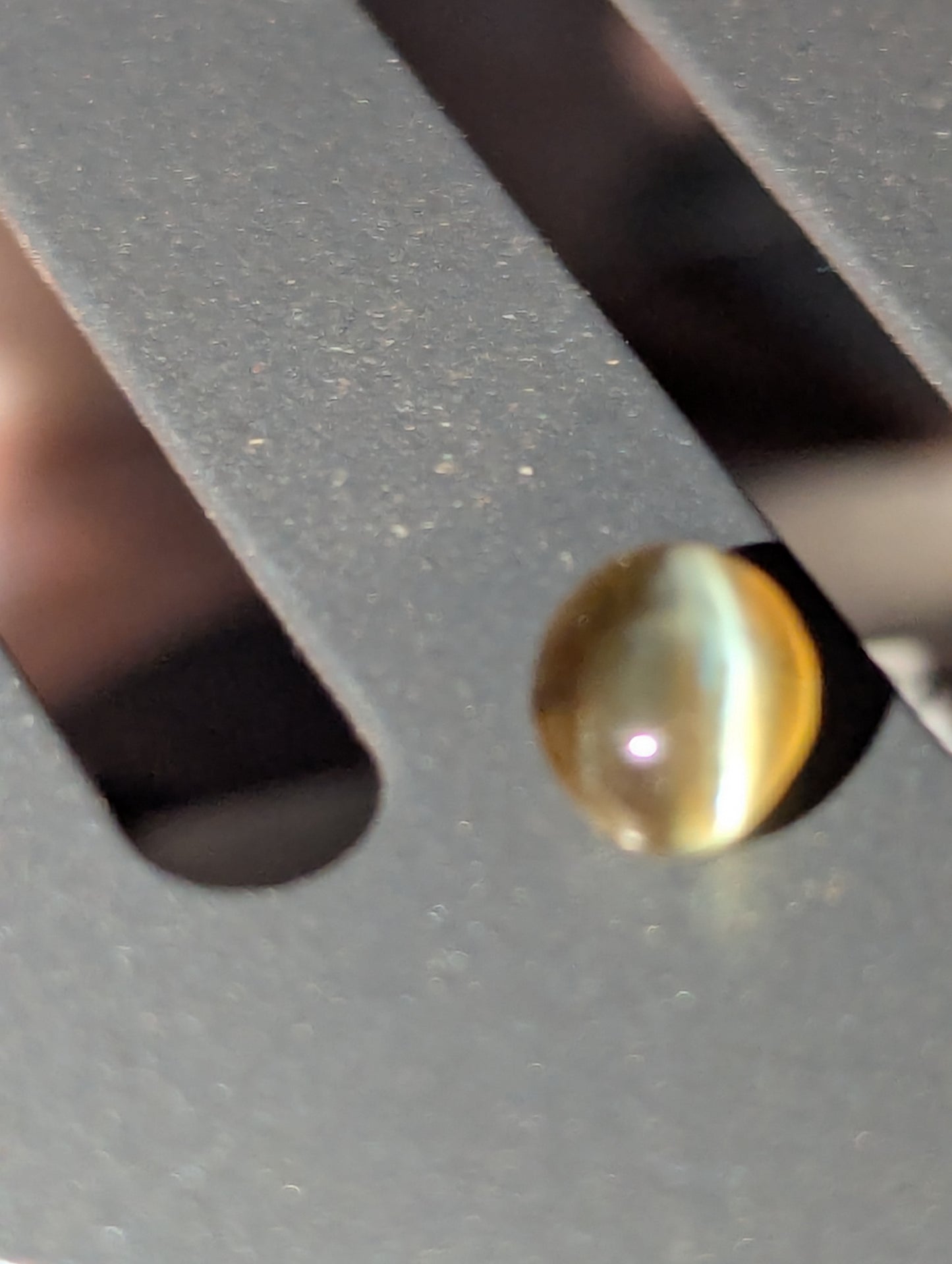 Honey Cat’s Eye Chrysoberyl 1.09ct Sri Lanka