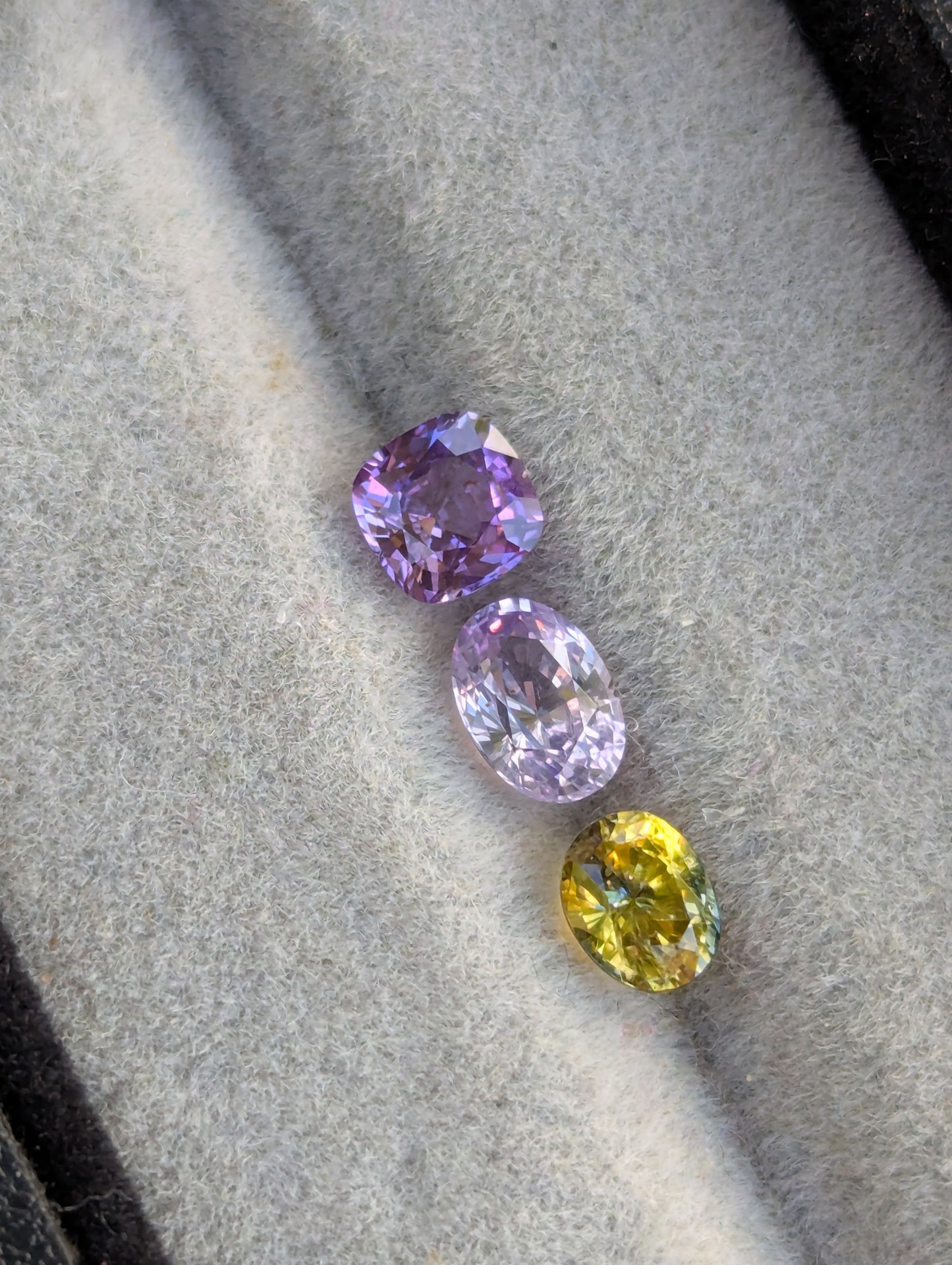 Natural Mixed Sapphire Trio 1.80ct – Purple, Lavender & Bi-Color | VVS | Sri Lanka