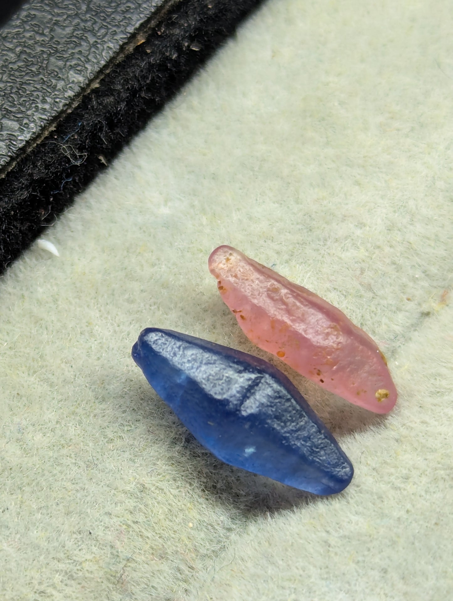 Natural Blue and Padparadscha Sapphire Crystals 3.52ct Pair
