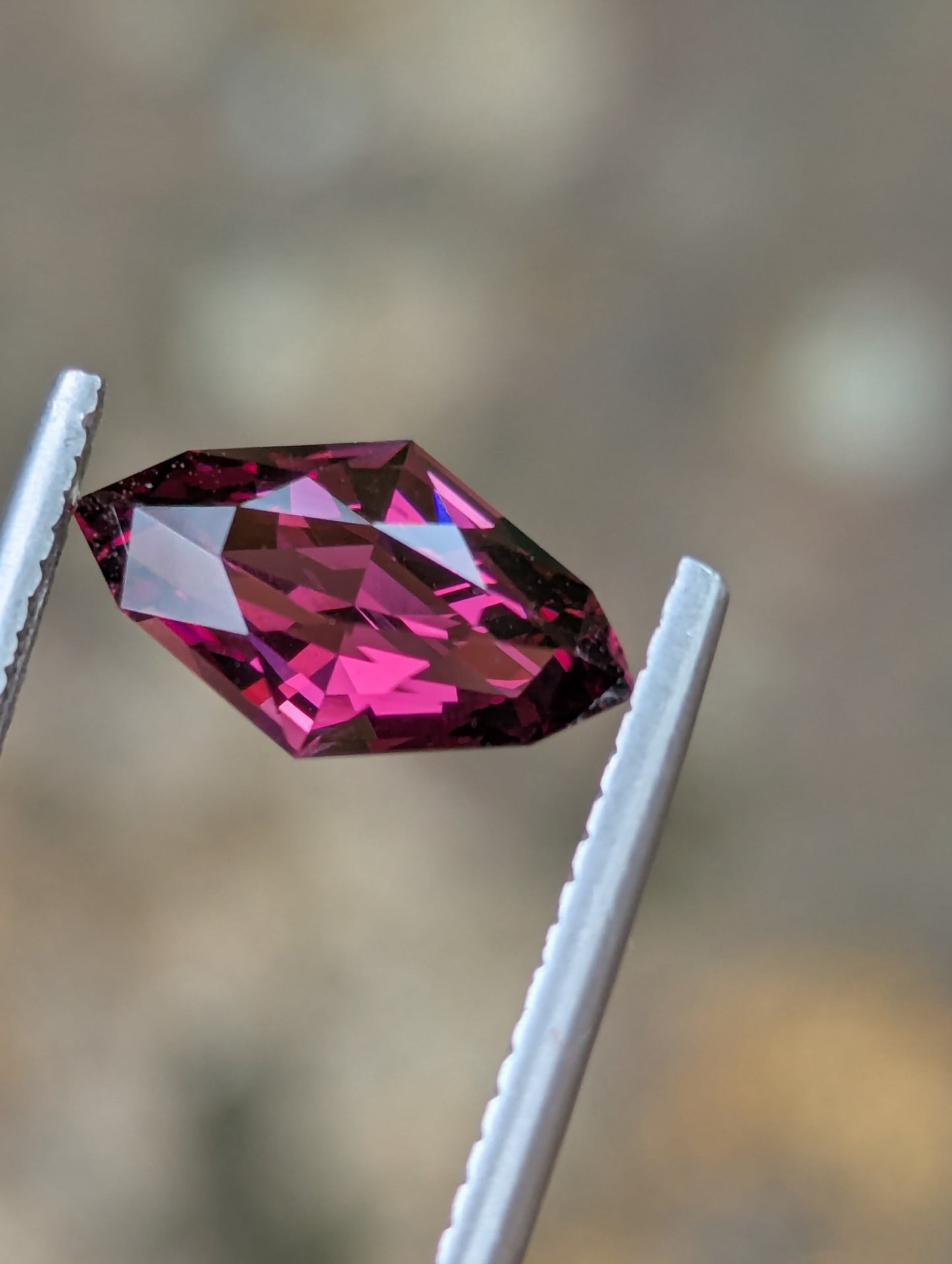 Natural Elahera Garnet 2.35ct – Kite Cut Fancy Shape