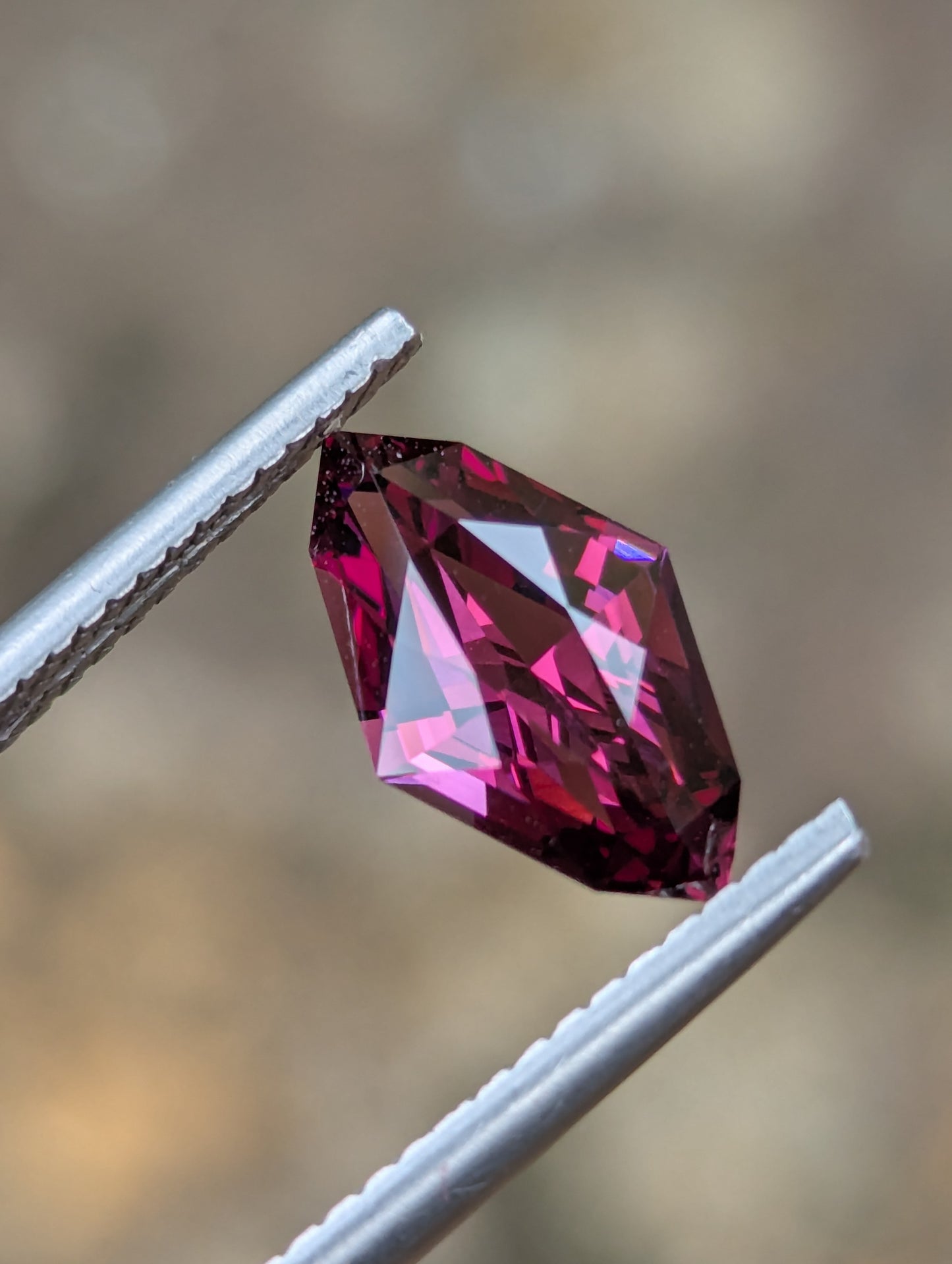 Natural Elahera Garnet 2.35ct – Kite Cut Fancy Shape