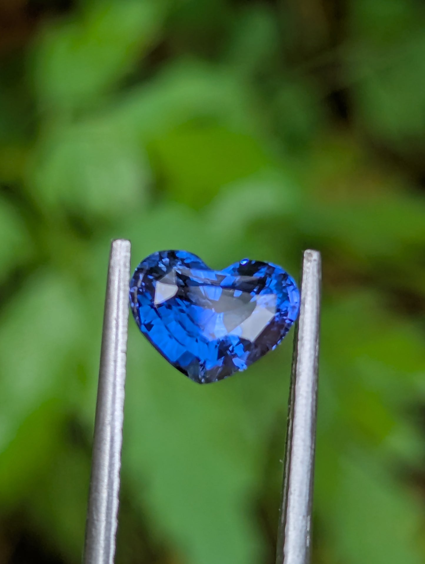 Natural Royal Blue Heart Sapphire weighing 2.22ct with a nice blue sapphire,