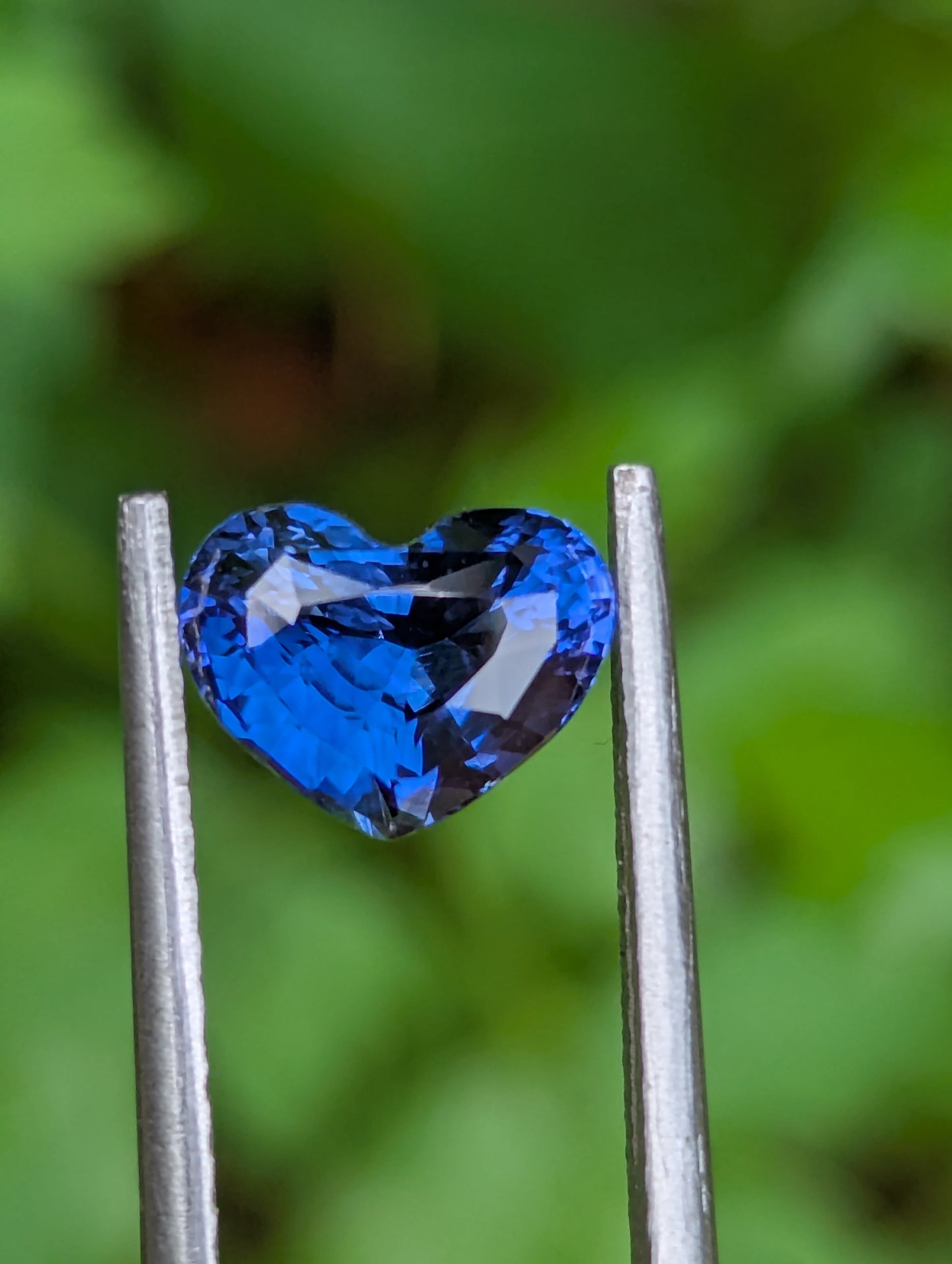 Natural Royal Blue Heart Sapphire weighing 2.22ct with a nice blue sapphire,