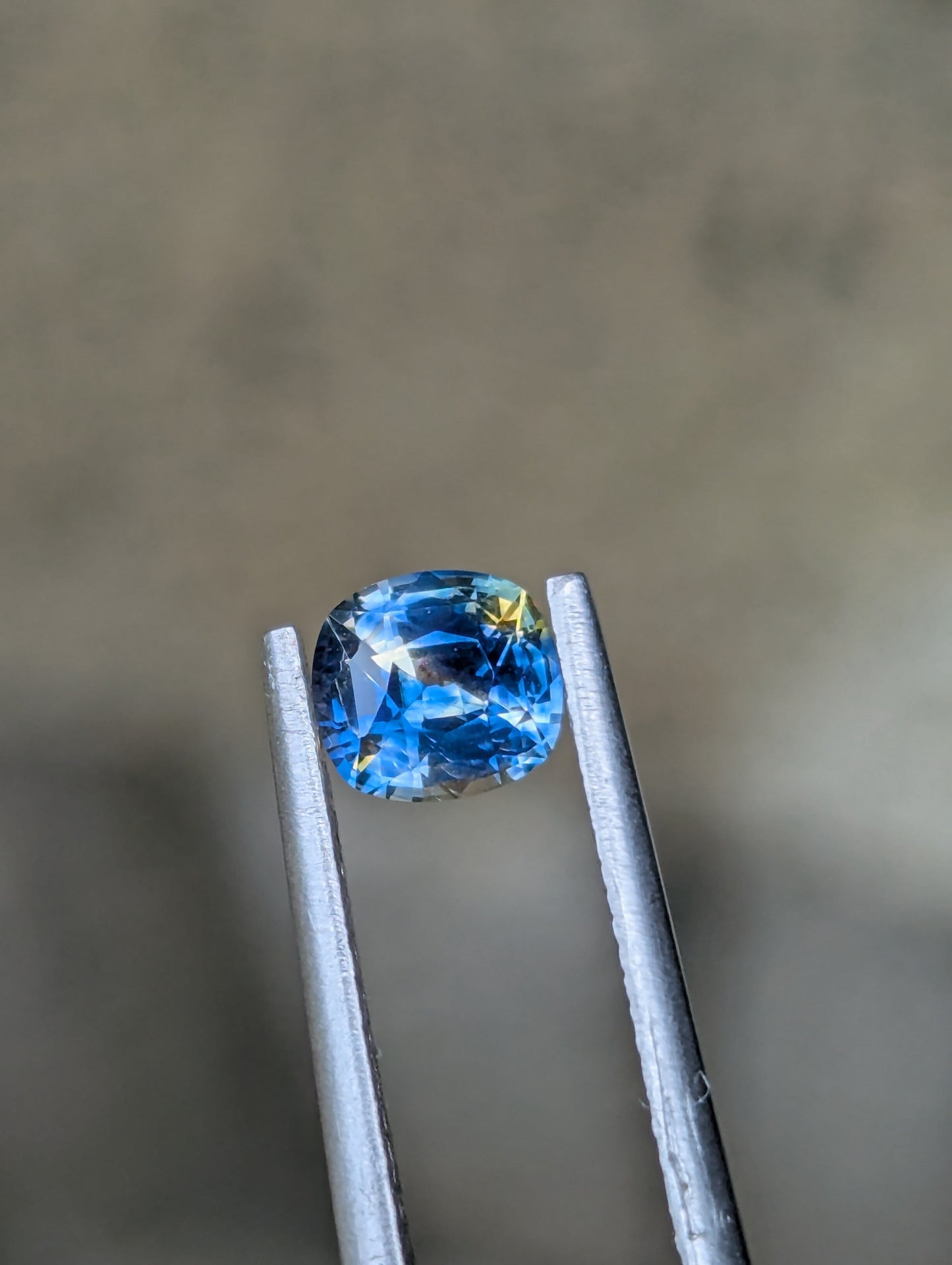 Natural Bi-Color Sapphire – 0.83 Carat Cushion Cut | Ceylon Sapphire