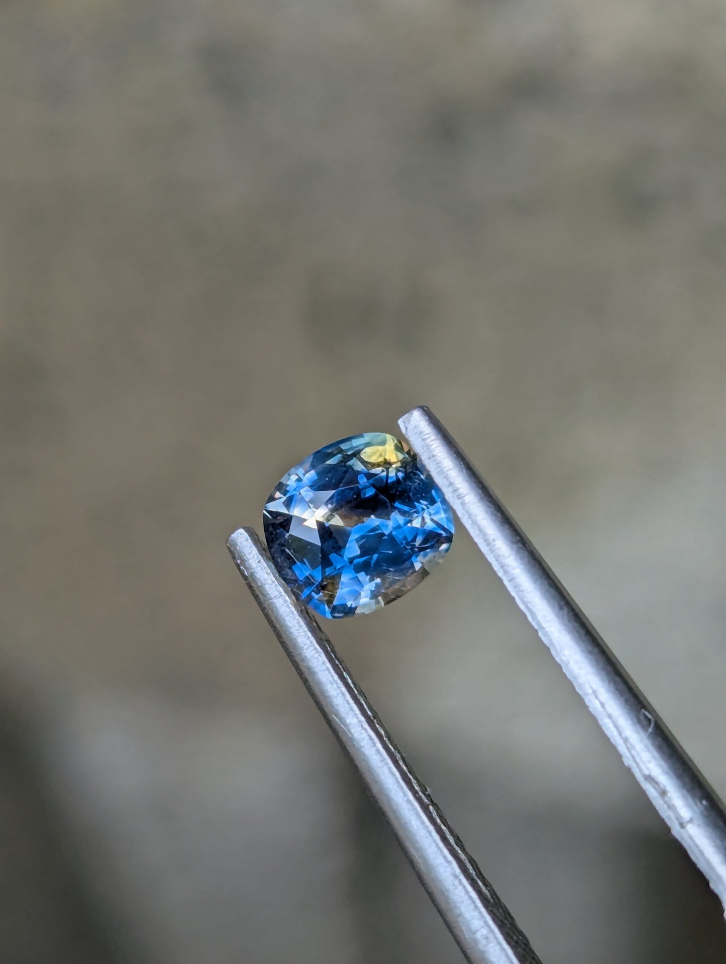Natural Bi-Color Sapphire – 0.83 Carat Cushion Cut | Ceylon Sapphire
