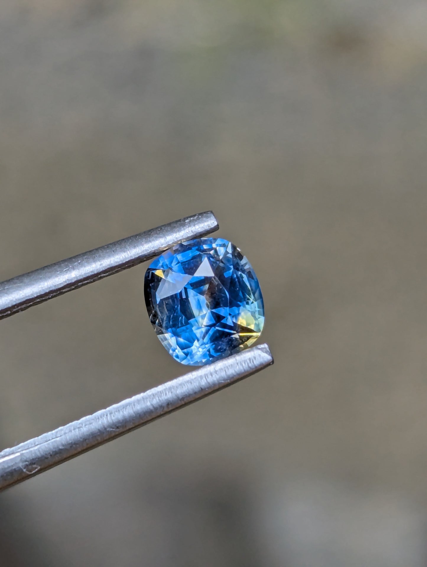 Natural Bi-Color Sapphire – 0.83 Carat Cushion Cut | Ceylon Sapphire