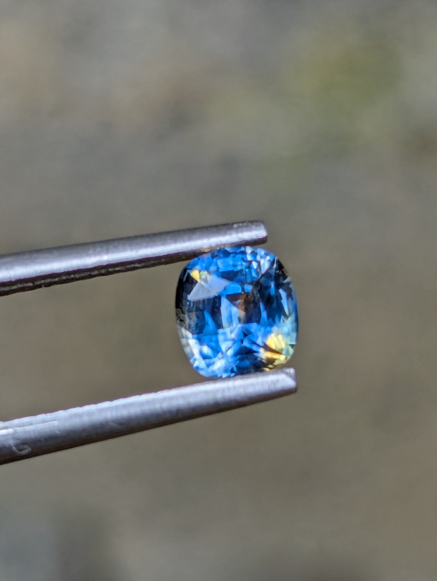 Natural Bi-Color Sapphire – 0.83 Carat Cushion Cut | Ceylon Sapphire