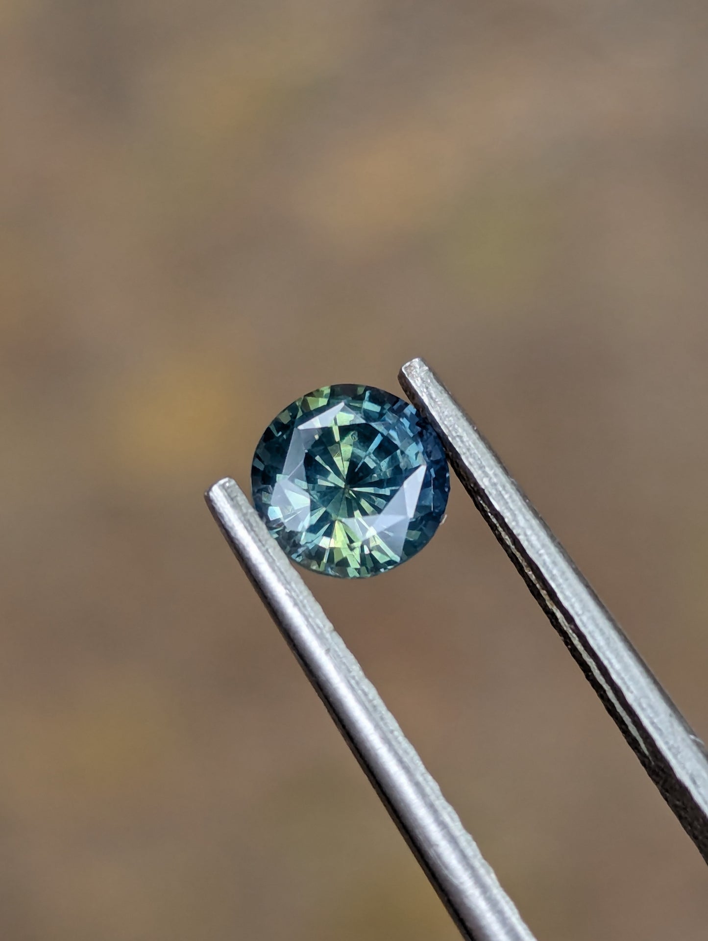 Natural Unheated Teal Sapphire – 1.09 Carat Round Cut Certified Gemstone