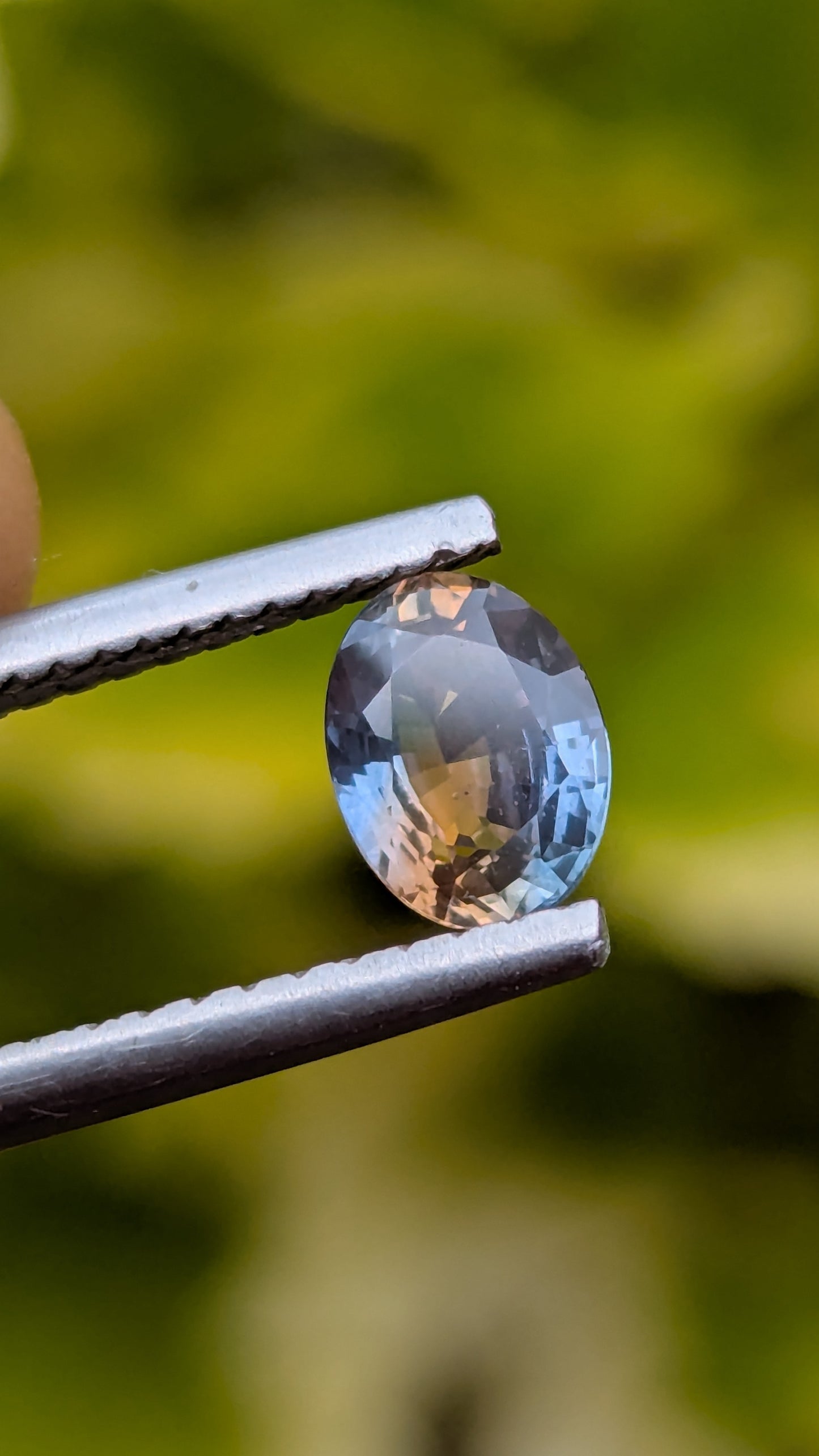 Natural Bi-Color Ceylon Sapphire – 0.88 Ct