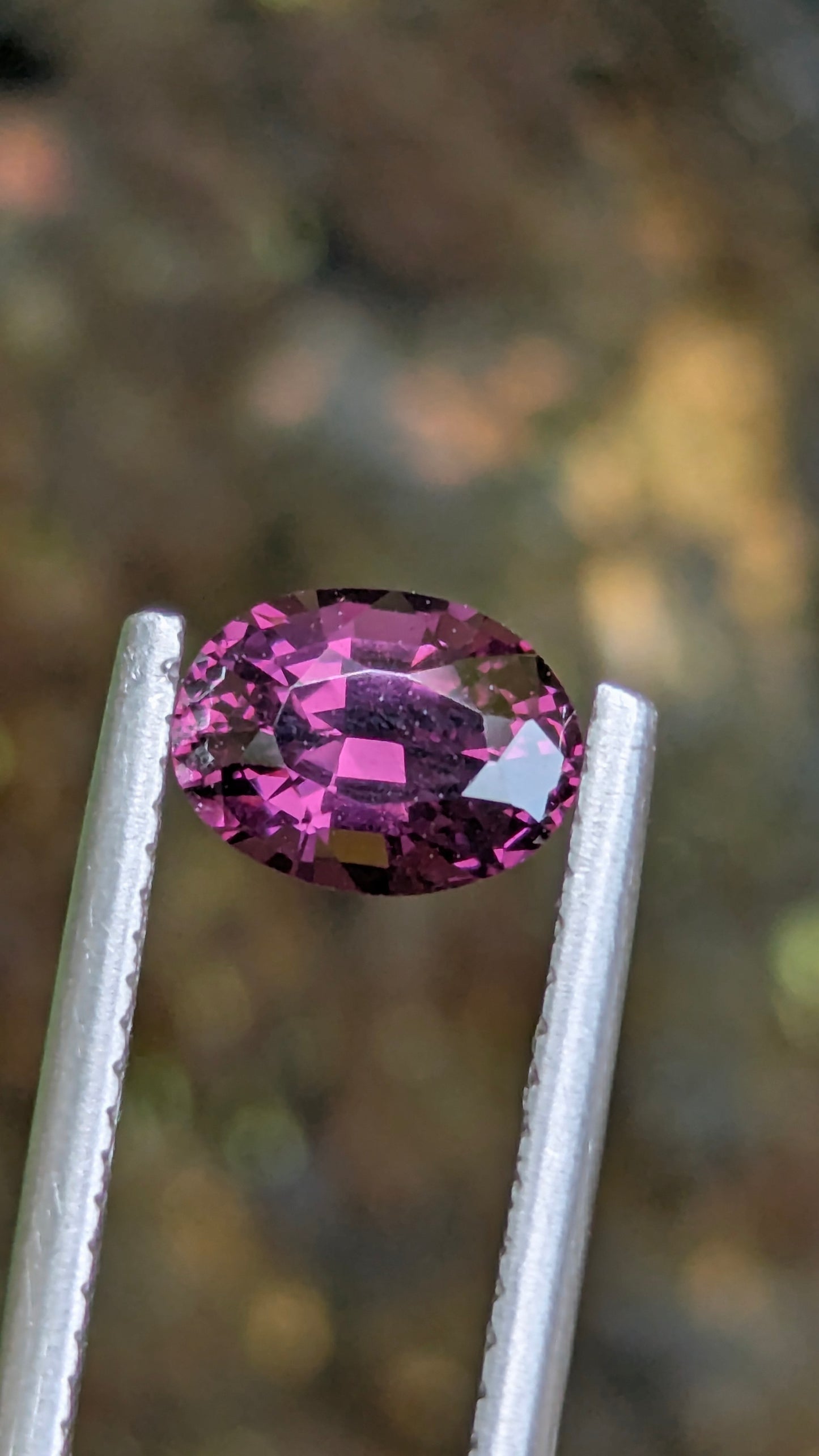Natural Pinkish Purple Spinel 1.26 Ct – Unheated VVS Oval Gemstone from Rakwana, Sri Lanka