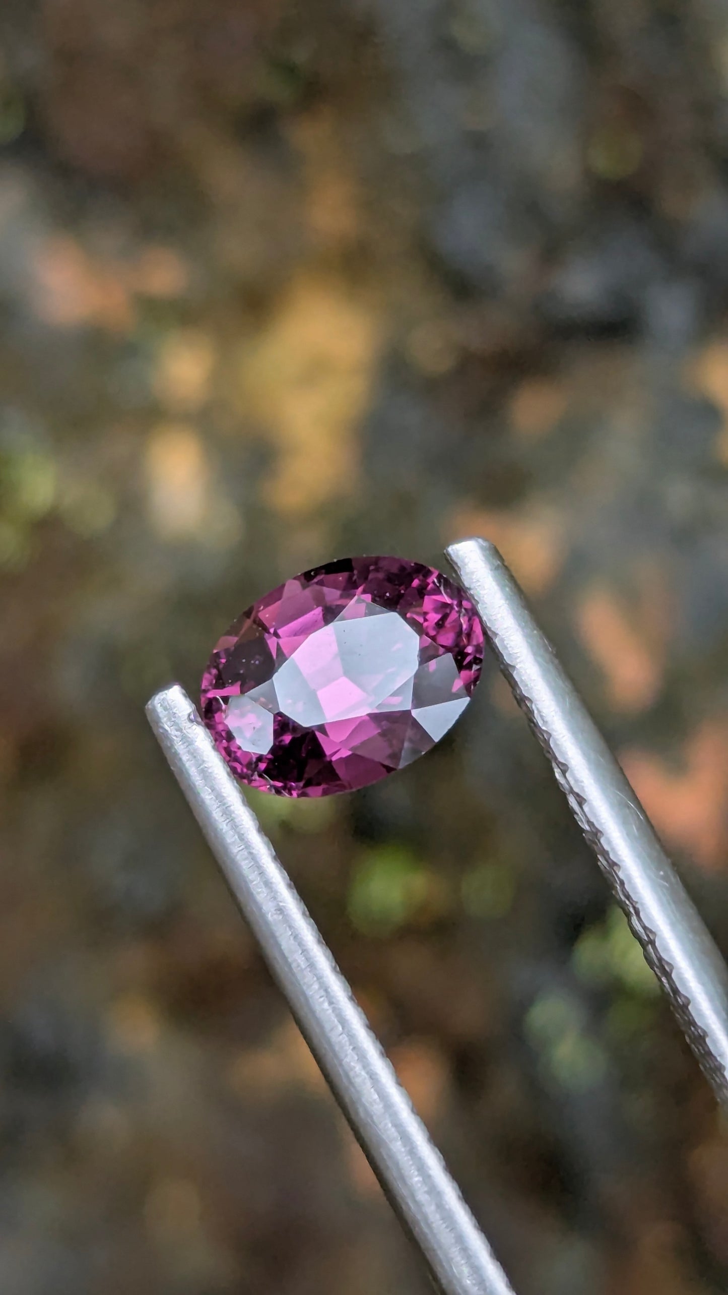 Natural Pinkish Purple Spinel 1.26 Ct – Unheated VVS Oval Gemstone from Rakwana, Sri Lanka