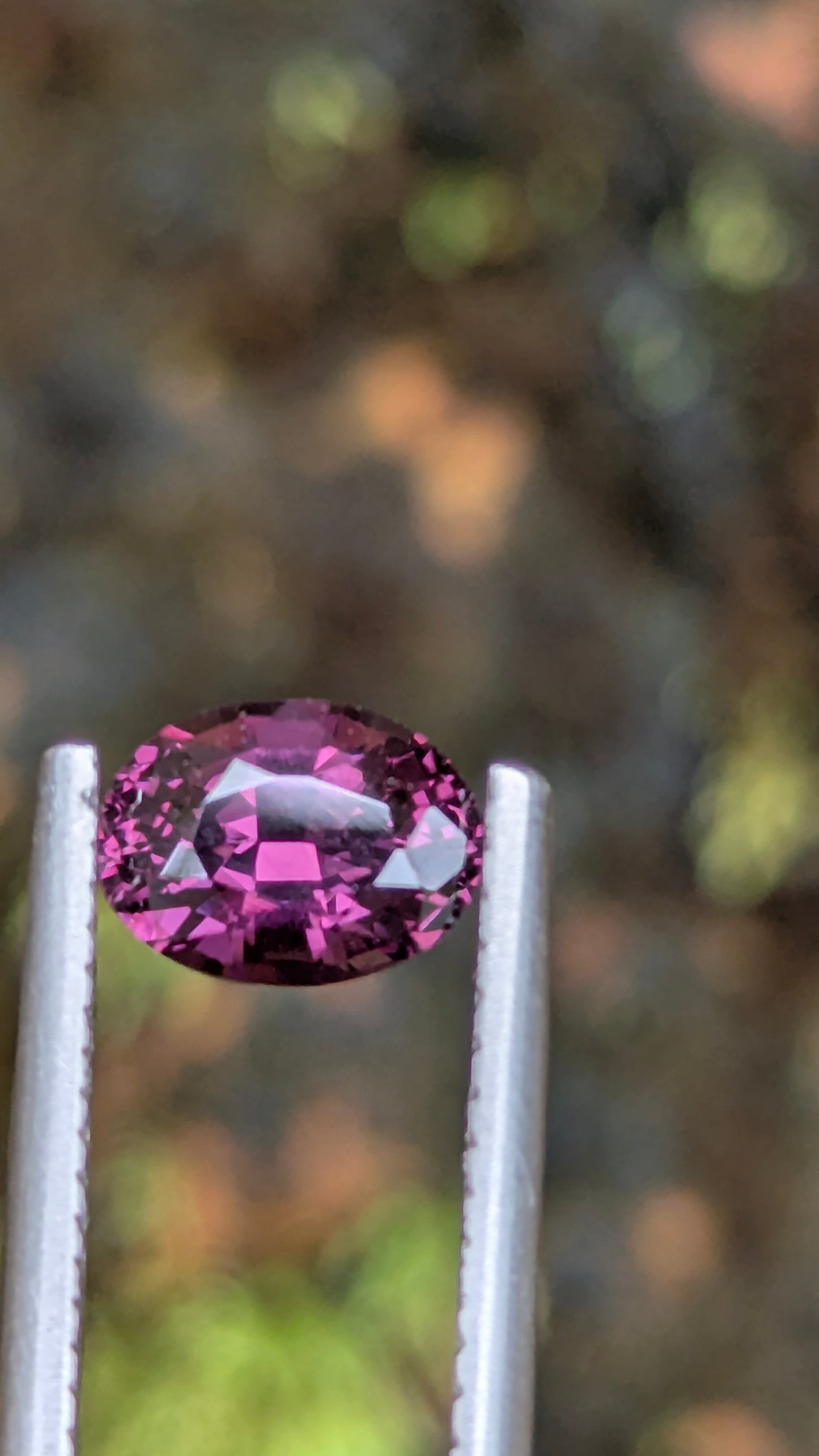 Natural Pinkish Purple Spinel 1.26 Ct – Unheated VVS Oval Gemstone from Rakwana, Sri Lanka