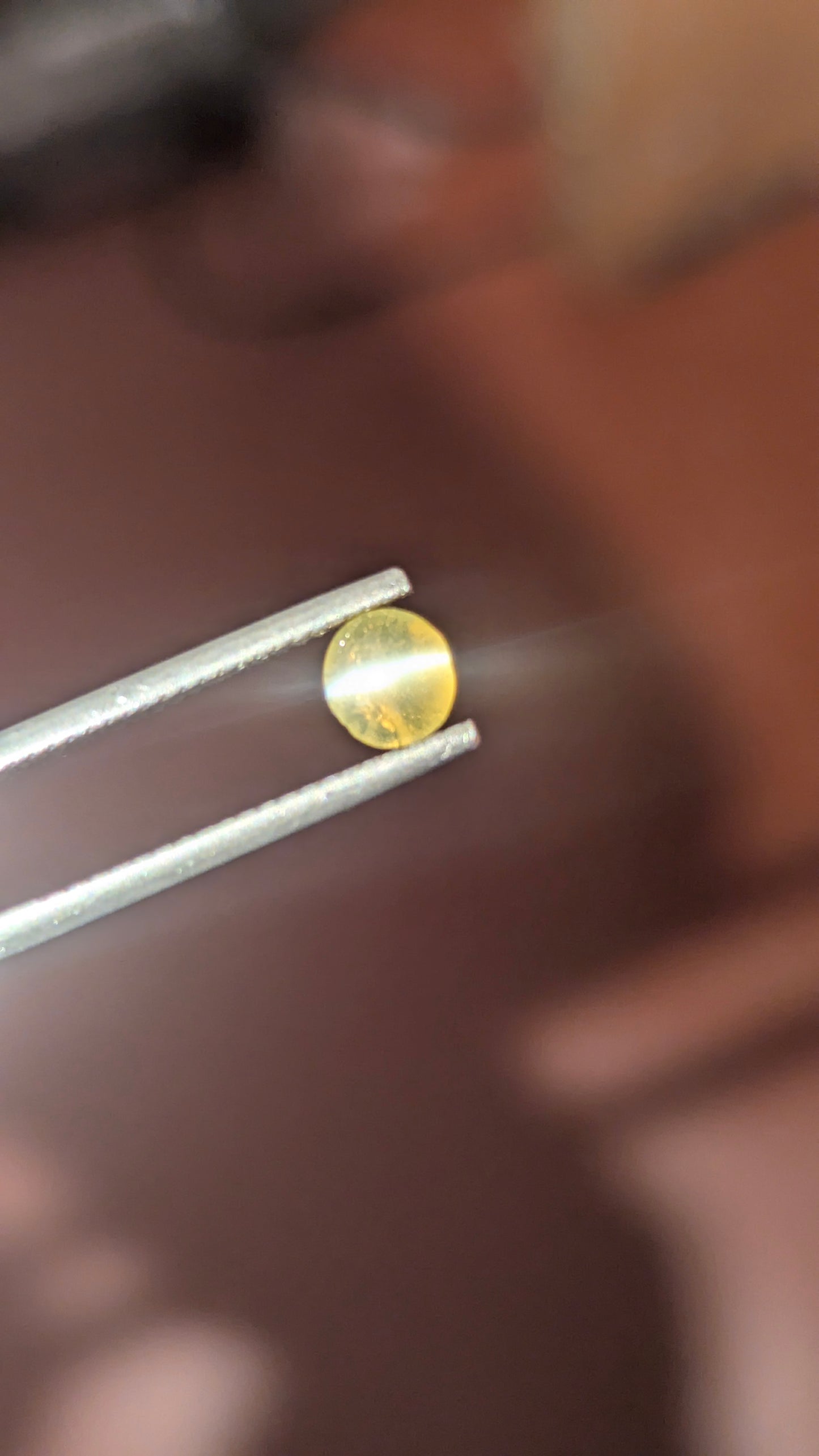 Natural Chrysoberyl Cat's Eye 0.94 Ct | Sharp Chatoyancy | Sri Lanka
