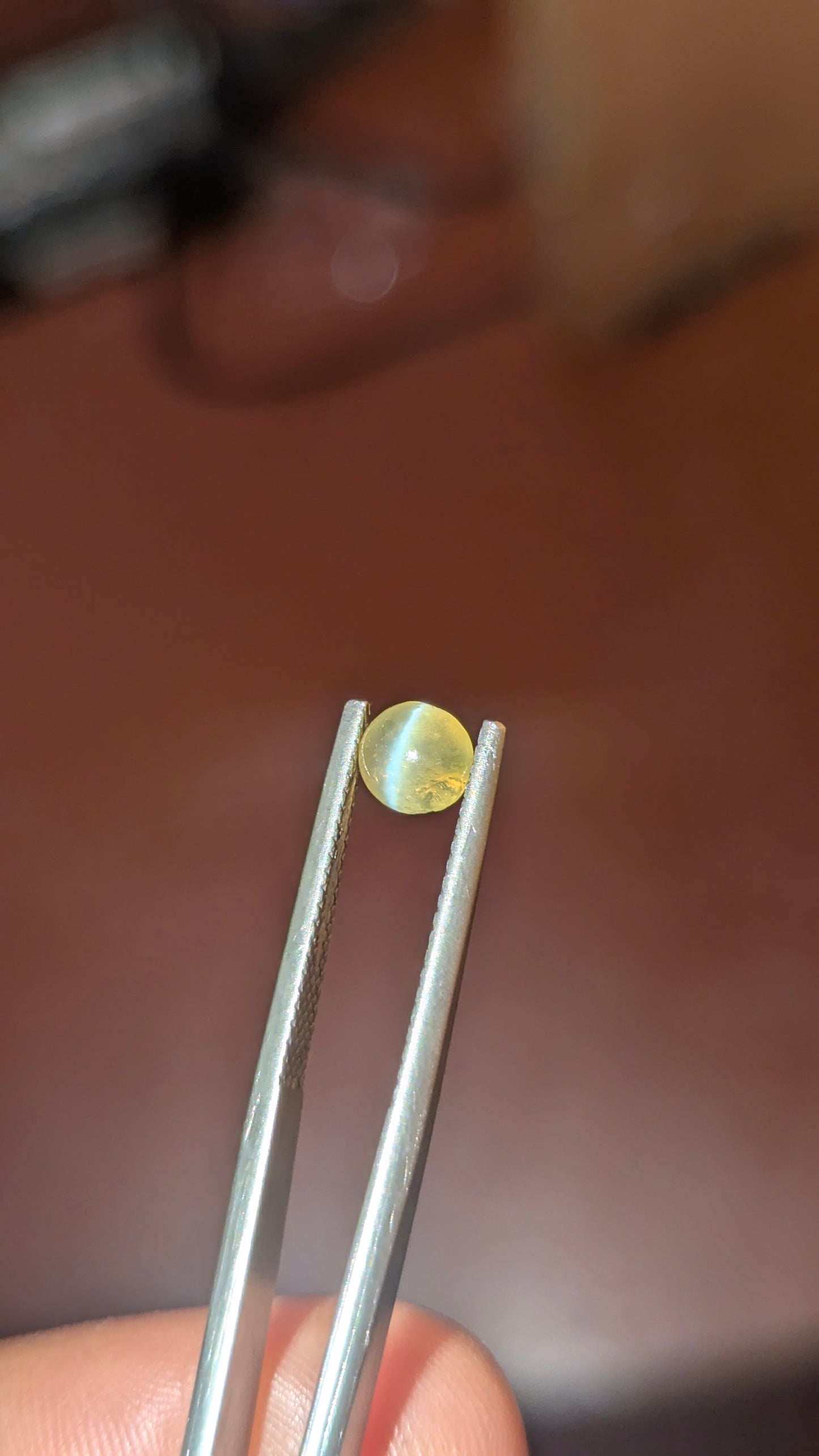 Natural Chrysoberyl Cat's Eye 0.94 Ct | Sharp Chatoyancy | Sri Lanka