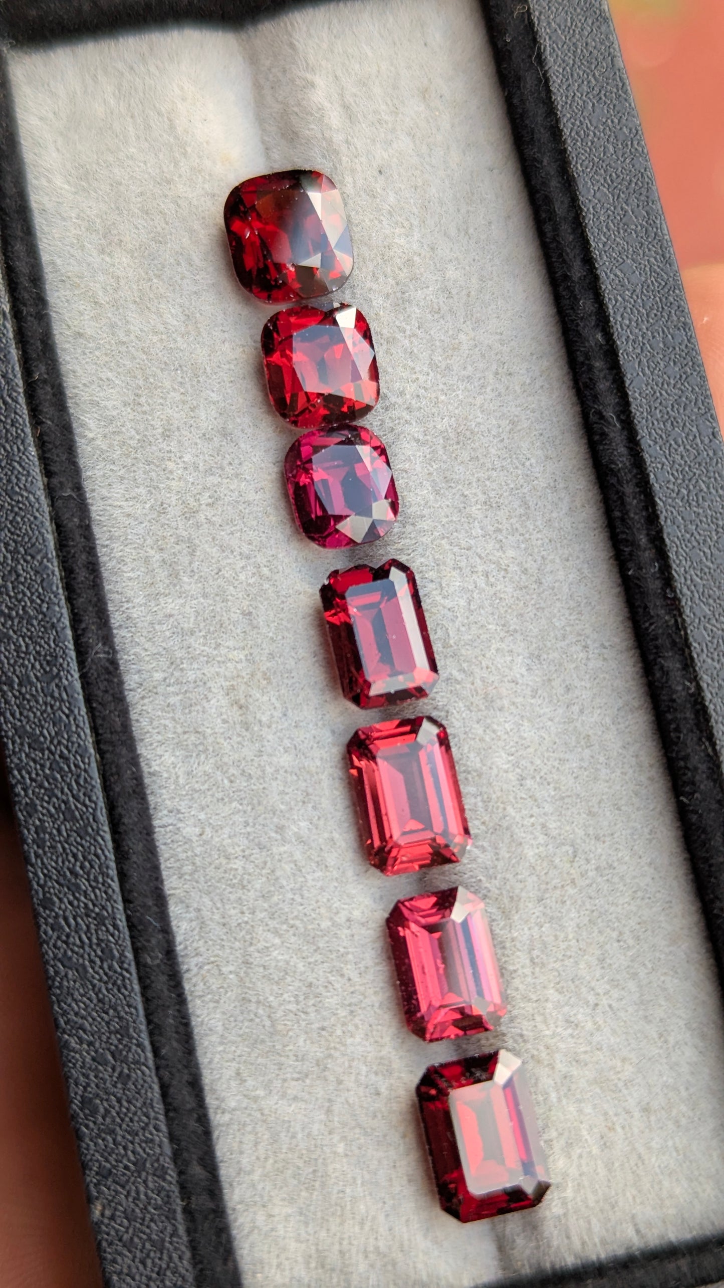 Natural Rhodolite Garnet Parcel – 20.00 Ct