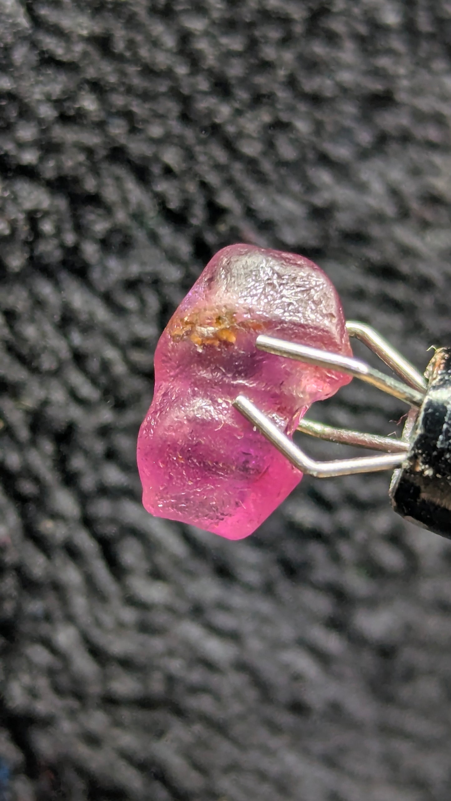 Natural Pink Sapphire Crystal – 2.32 ct Unheated Ceylon Crystal from Rakwana Mine